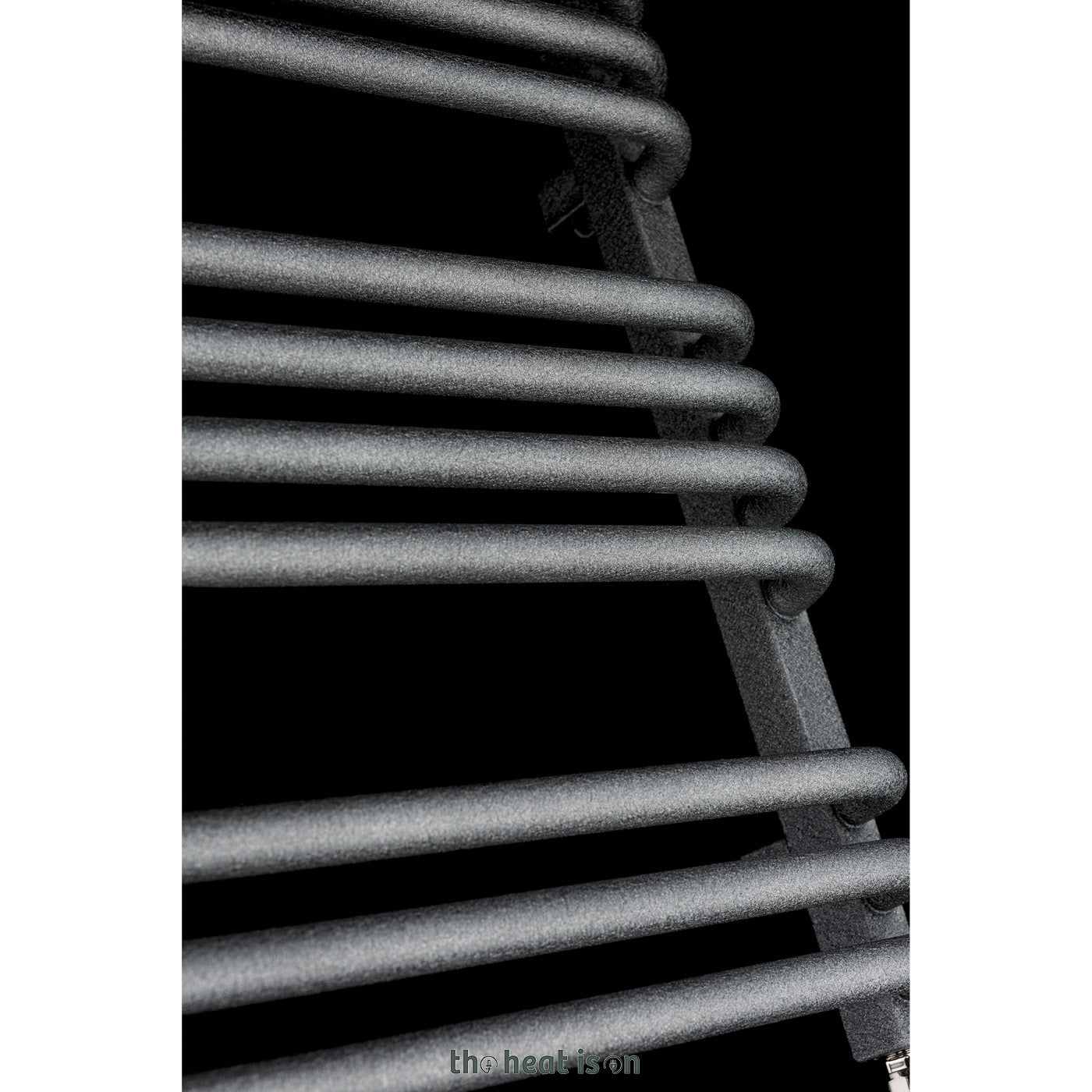 01_terma-alex_-760h-x-600w_mm_-1641-btus-heated-towel-rail_-metallic-black_6ef073ab-81c5-462e-86a8-4093026515b6