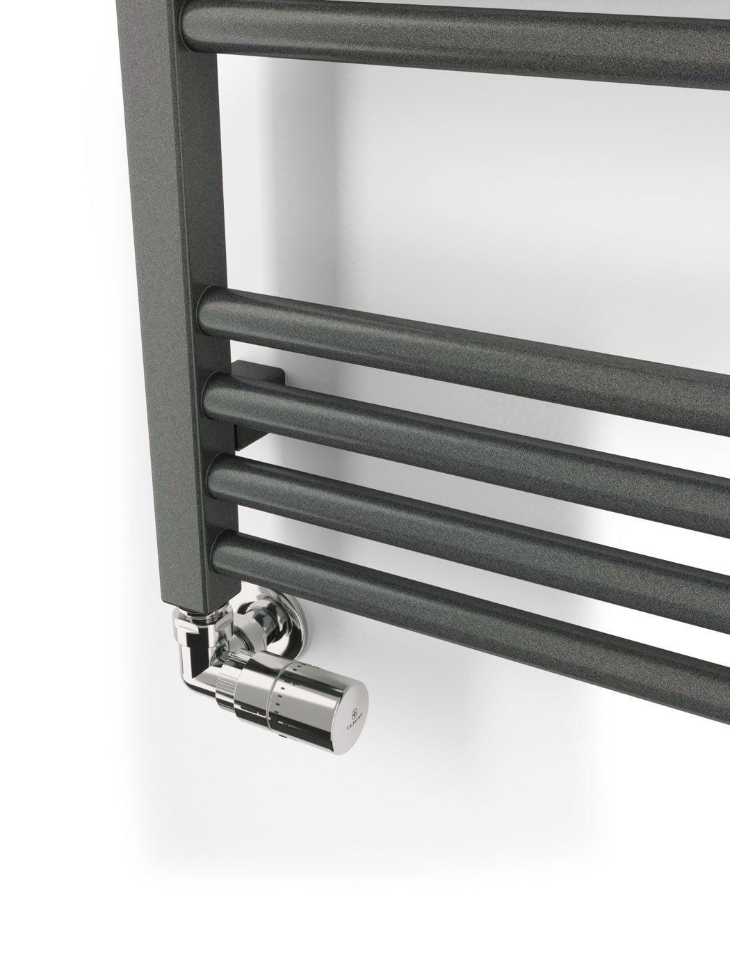 02_Terma-FIONA_-900h-x-500w_mm_-1323-BTUs-Heated-Towel-Rail_-Sparkling-Grey