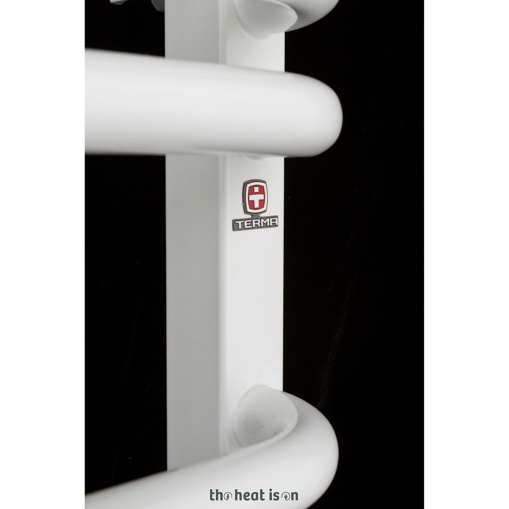 02_terma-alex_-1140h-x-600w_mm_-2426-btus-heated-towel-rail_-ral-9016-white_ece1fc7e-6597-4e7c-8e35-a4fa98d59a4f