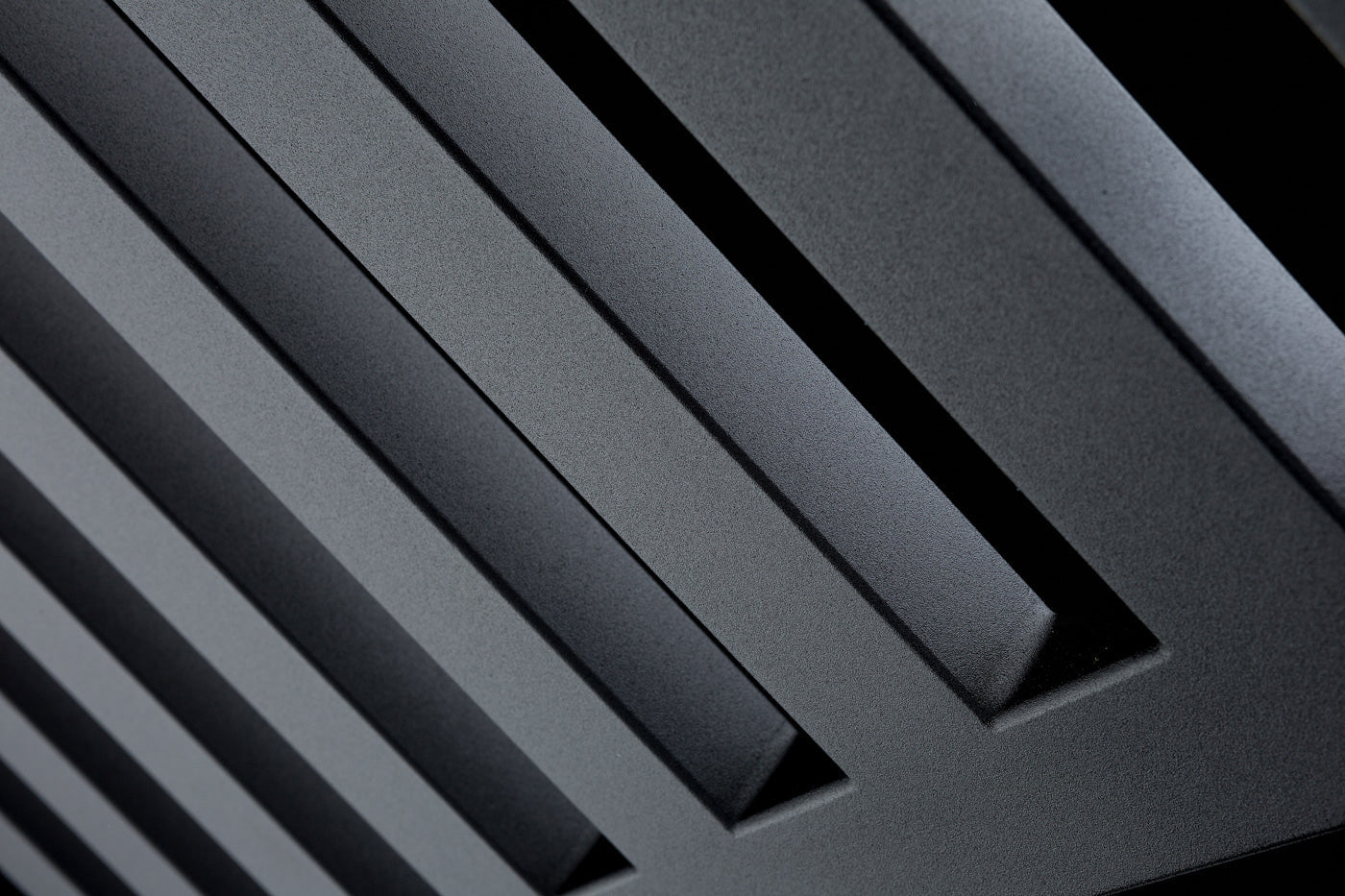 02_terma-angus-1620h-x-600wmm-3086-btus-designer-radiator-heban-black
