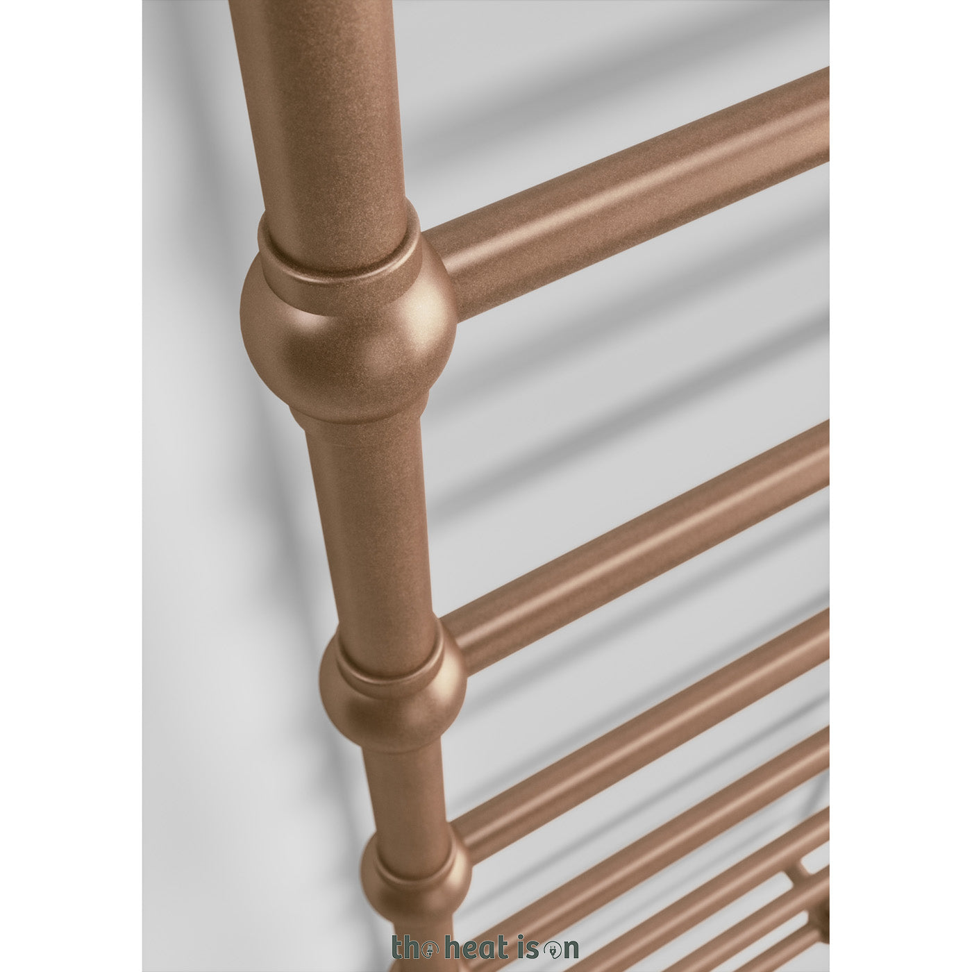 02_terma-retro_-1540h-x-504w_mm_-1382-btus-heated-towel-rail_-bright-copper