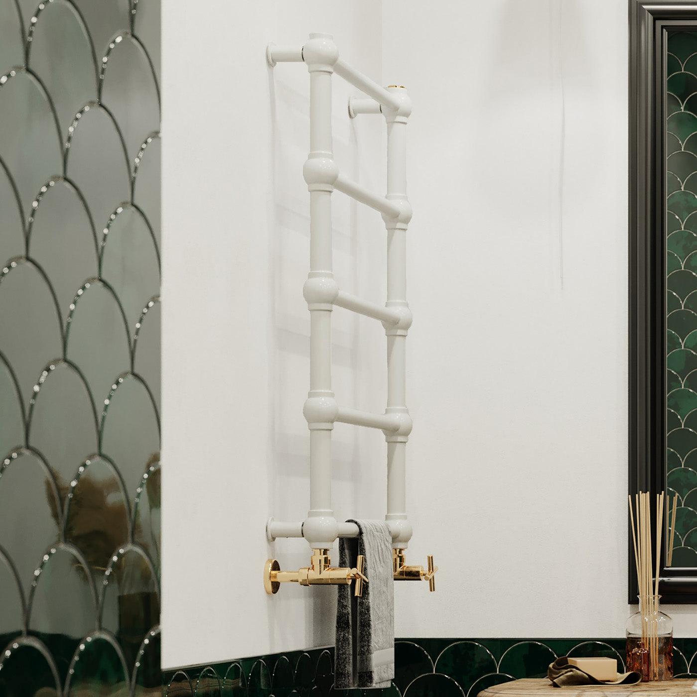 02_terma-retro_-800h-x-504w_mm_-717-btus-heated-towel-rail_-ral-9016-matt-white_67a2375d-1656-44fa-a9d1-7155dbe6761d