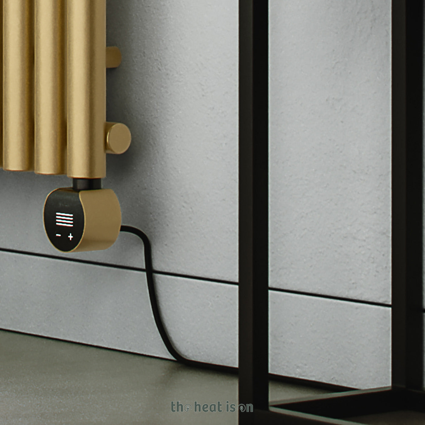 02_terma-rolo-mirror-e-_wi-fi_-1800h-x-590w_mm_-0_0eb2c2c9-a8cb-4013-a31e-cfb9dd2f73d3