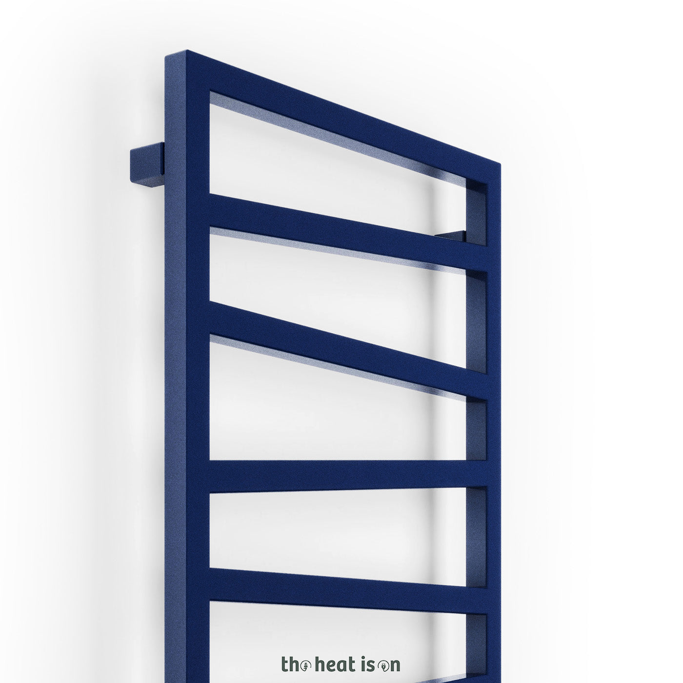 02_terma-zig-zag_-1070h-x-500w_mm_-1385-btus_-heated-towel-rail_-midnight