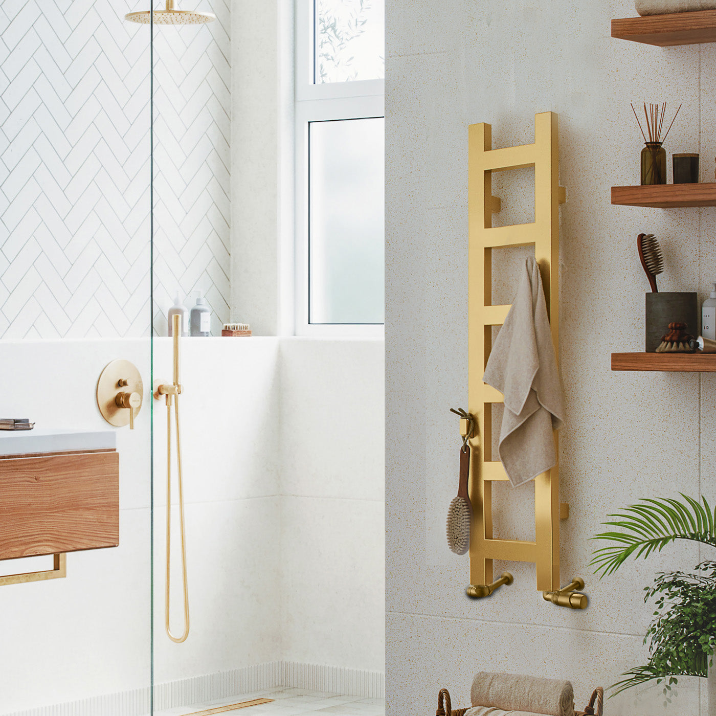 03_Terma-EASY_-960h-x-200w_mm_-638-BTUs-Heated-Towel-Rail_-Brass_d562ac90-cbf4-4514-8abc-b0201a76994d