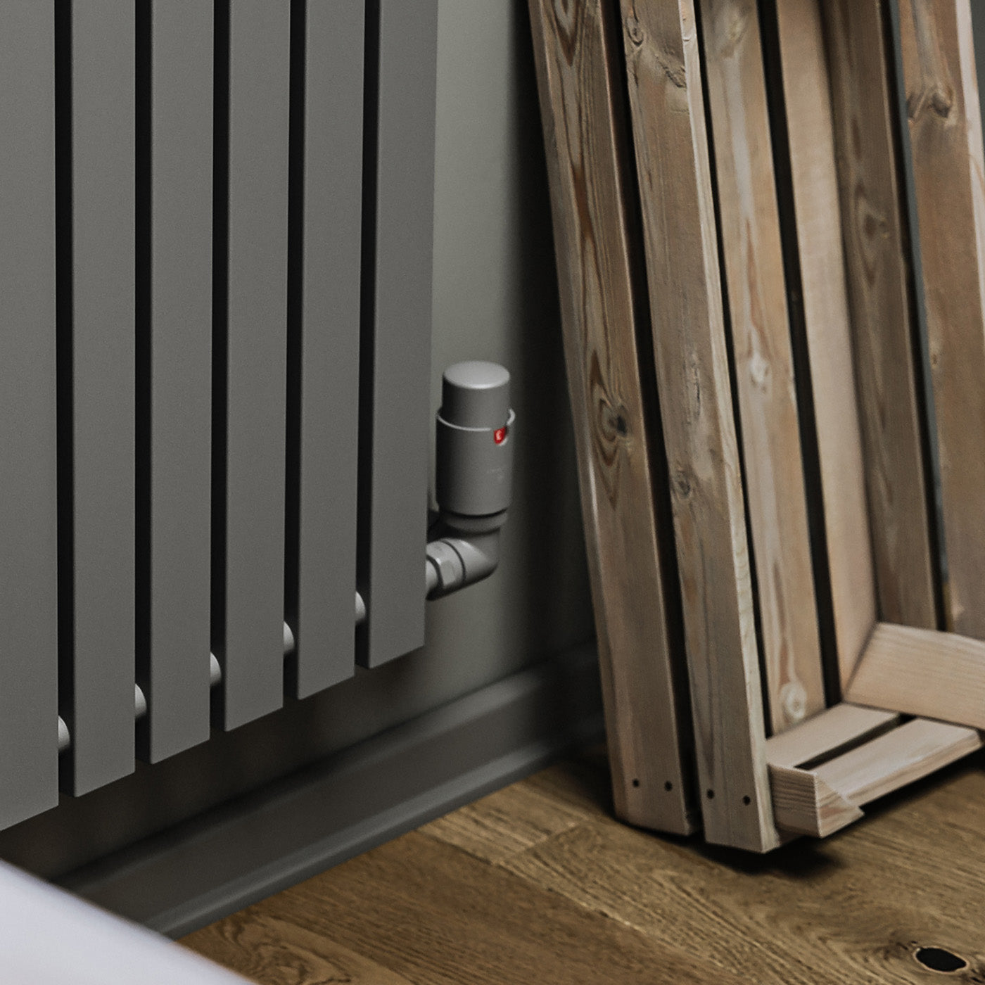 03_Thermostatic-Radiator-Valves-_TRVs_-_-Pipe-Masking_-Salt-n-Pepper-Grey_-LEFT-SIDED_-3-AXIS-_CORNER_-VISION