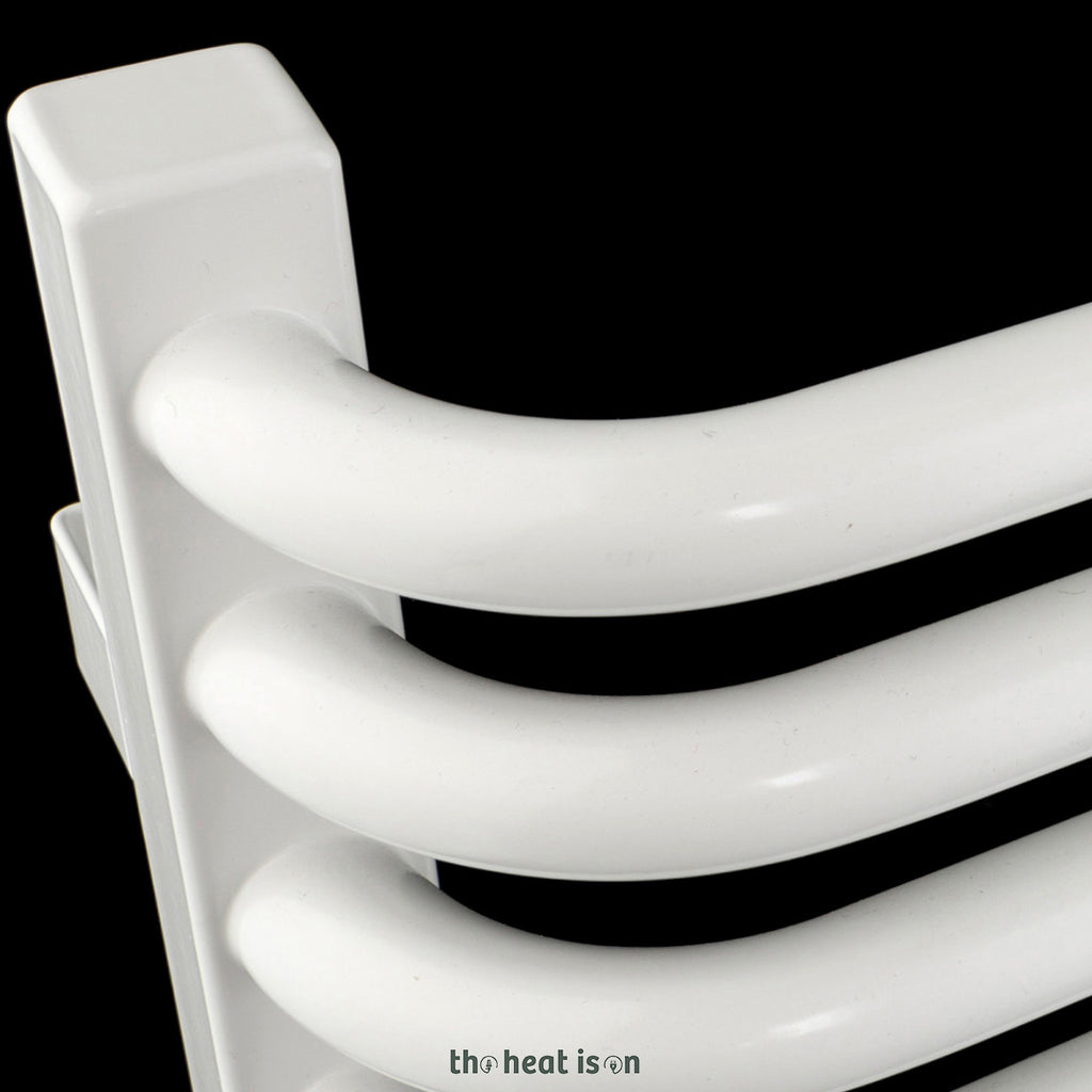 03_terma-alex_-1140h-x-600w_mm_-2426-btus-heated-towel-rail_-ral-9016-white_865e7917-71f3-4d25-99e3-96cd87c7505e