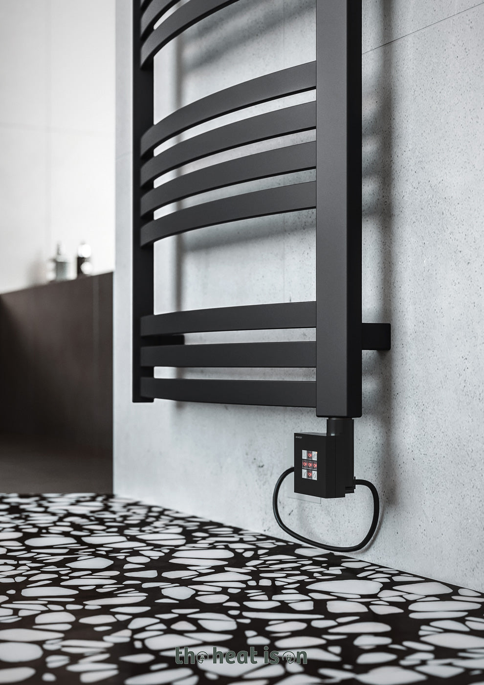 03_terma-dexter-e-_30-to-60_c_-1760h-x-600w_mm_-1000w-electric-towel-rail_-ral-9005-matt-black