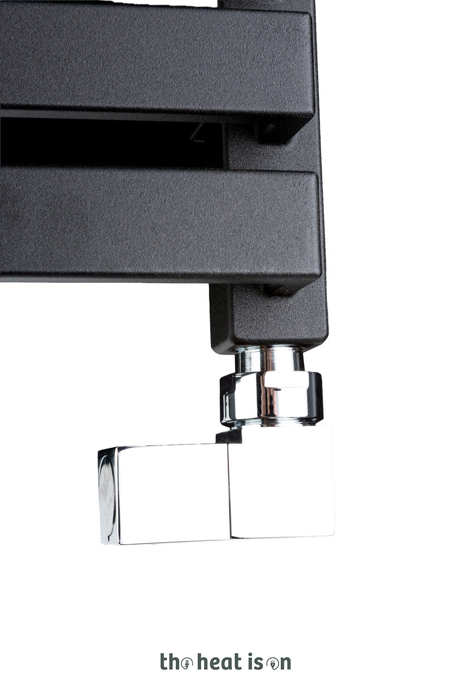 03_terma-outcorner_-735h-x-300w_mm_-1437-btus-heated-towel-rail_-heban-black