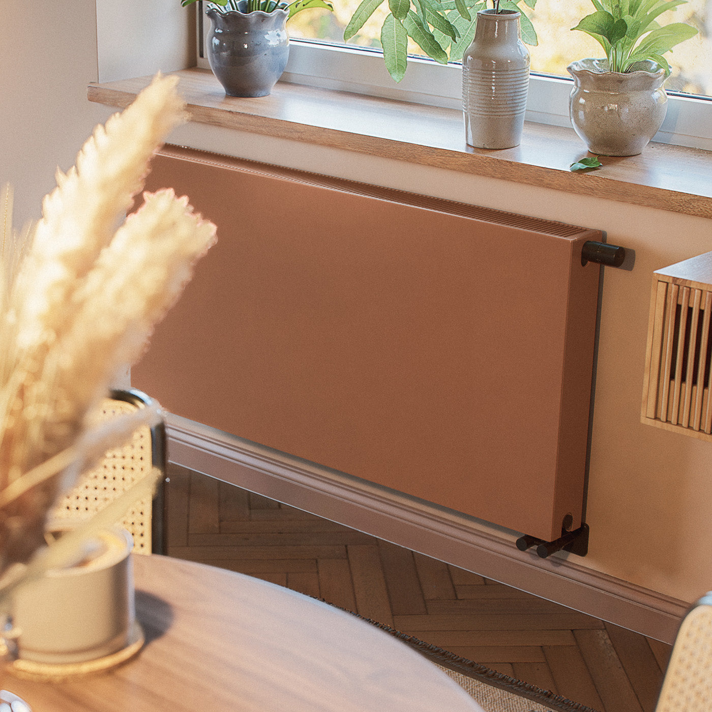 03_terma-solid-600h-x-1200wmm-5681-btus-designer-radiator-bright-copper