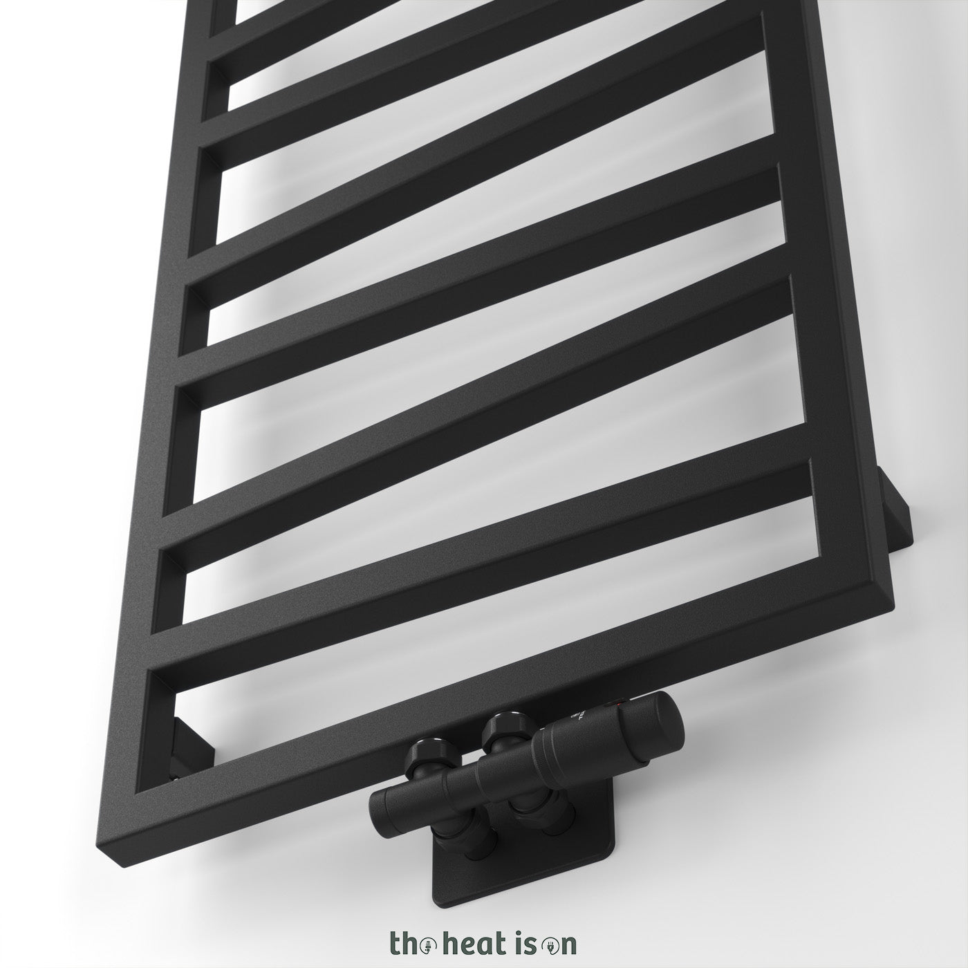 03_terma-zig-zag_-1070h-x-500w_mm_-1385-btus-heated-towel-rail_-metallic-black