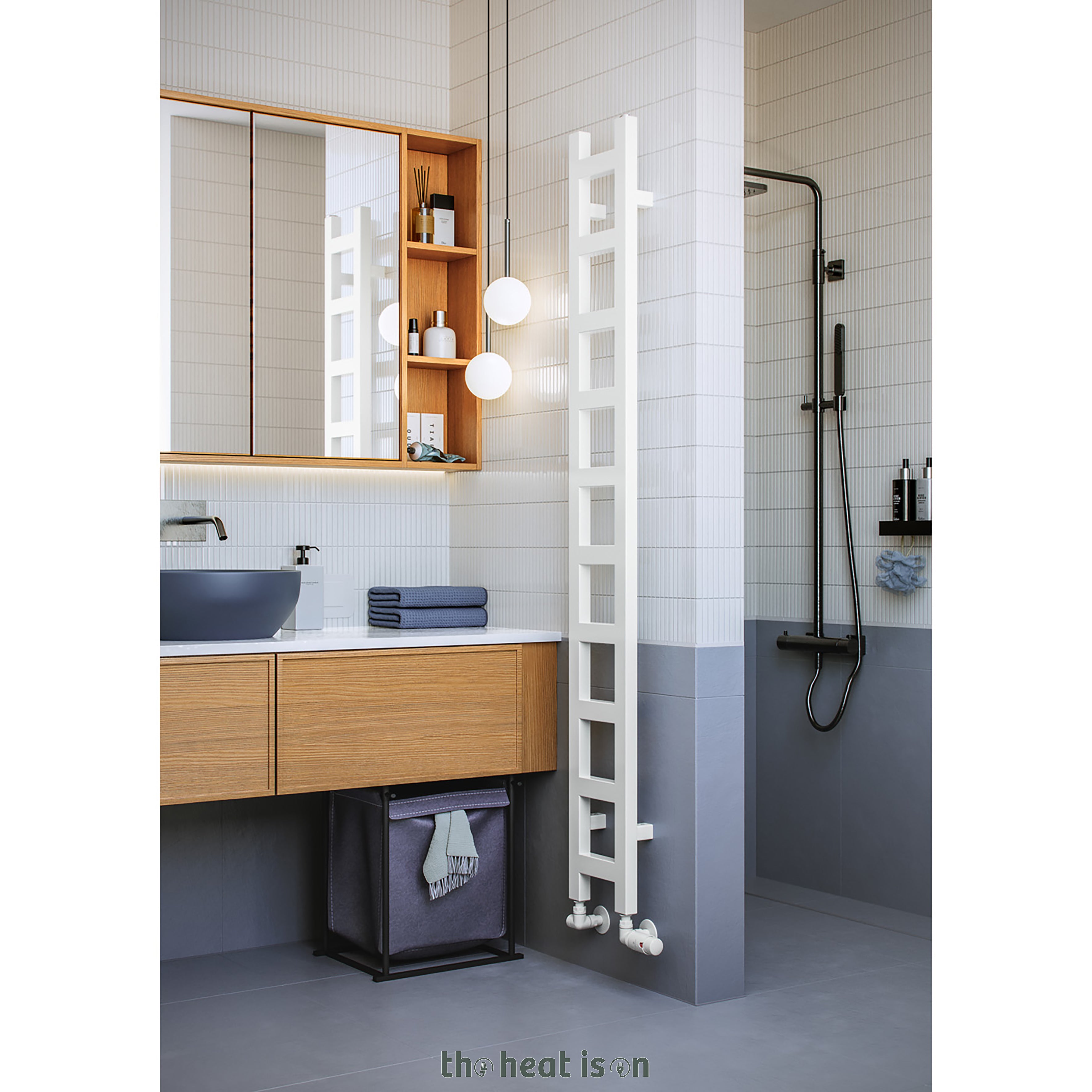 04_Terma-EASY_-1600h-x-200w_mm_-1071-BTUs-Heated-Towel-Rail_-RAL-9016-Soft-Matt-White_da513da3-1889-4510-a13d-303ee294bf91
