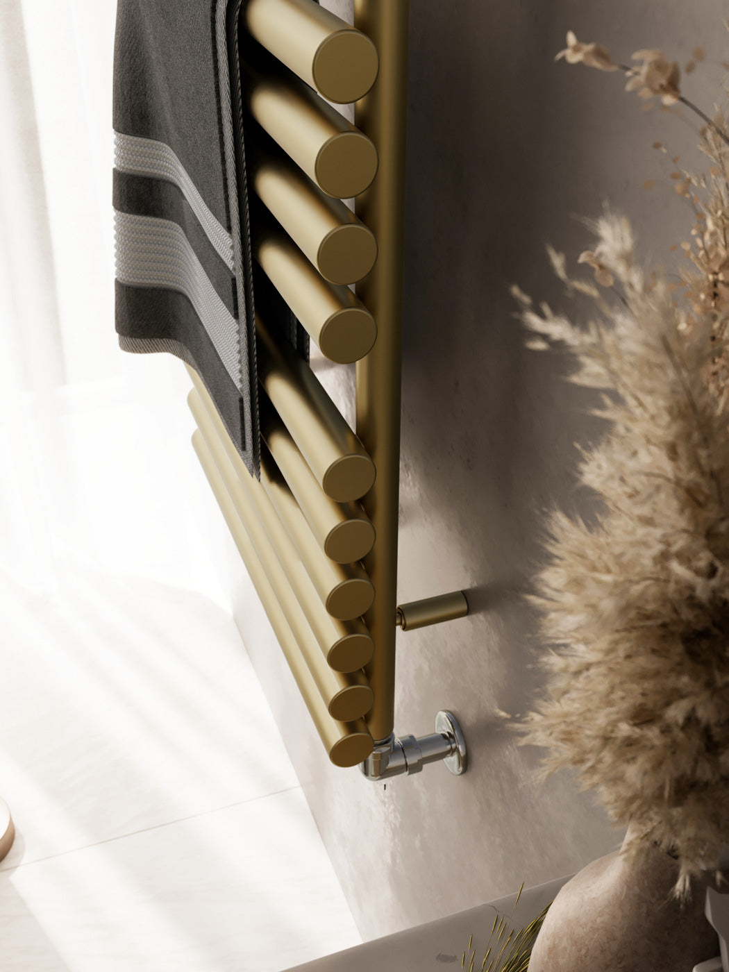 04_Terma-ROLO-TOWEL_-1085h-x-520w_mm_-2111-BTUs-Heated-Towel-Rail_-Brass