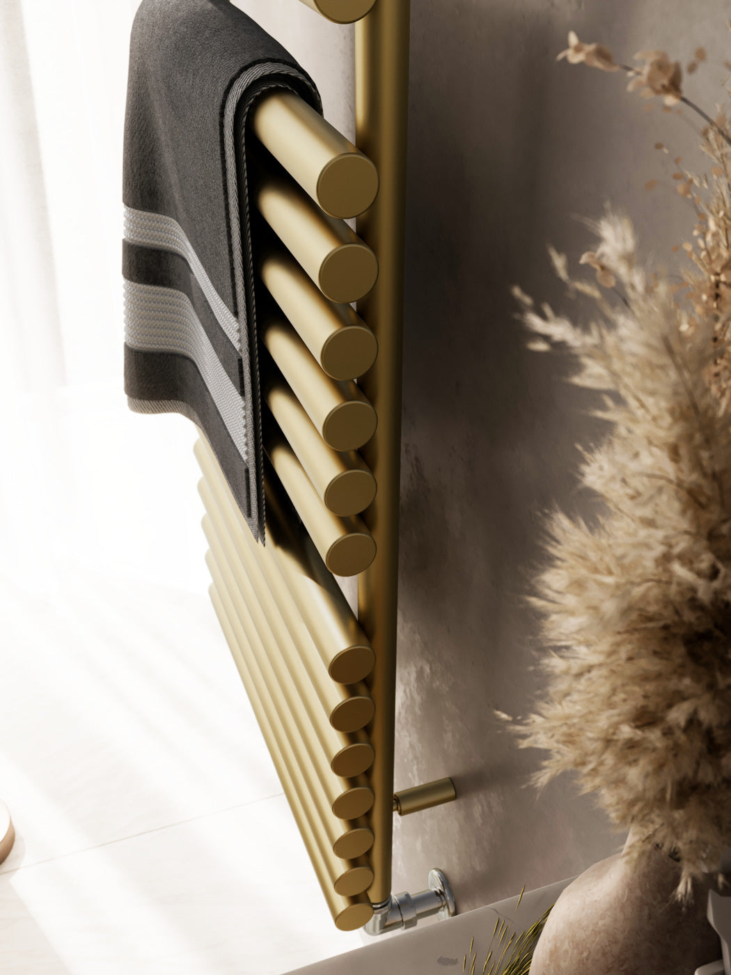 04_Terma-ROLO-TOWEL_-1360h-x-520w_mm_-2629-BTUs-Heated-Towel-Rail_-Brass