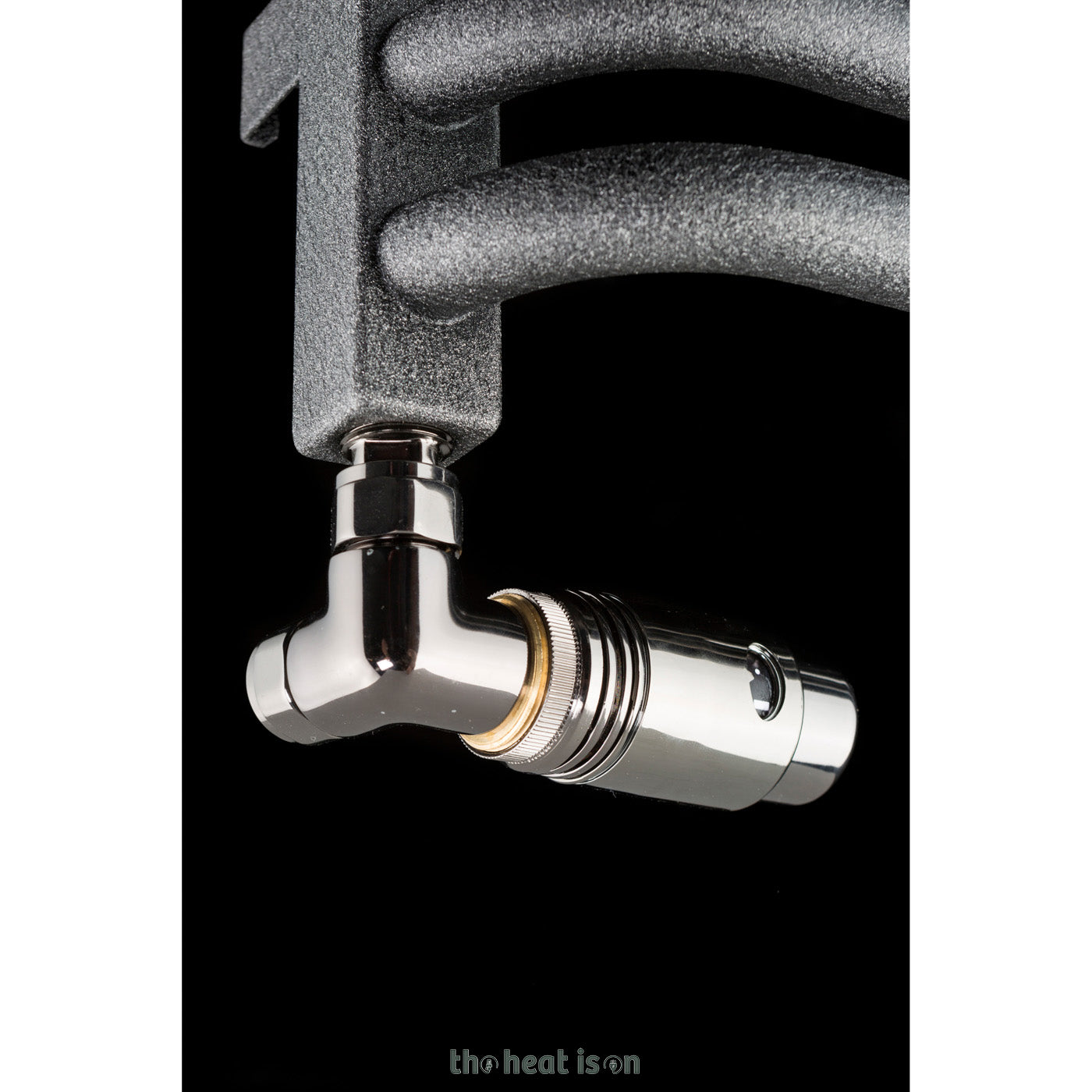 04_terma-alex_-760h-x-600w_mm_-1641-btus-heated-towel-rail_-metallic-black_c4d227e2-8c08-429f-a6e1-2624a5a7184e