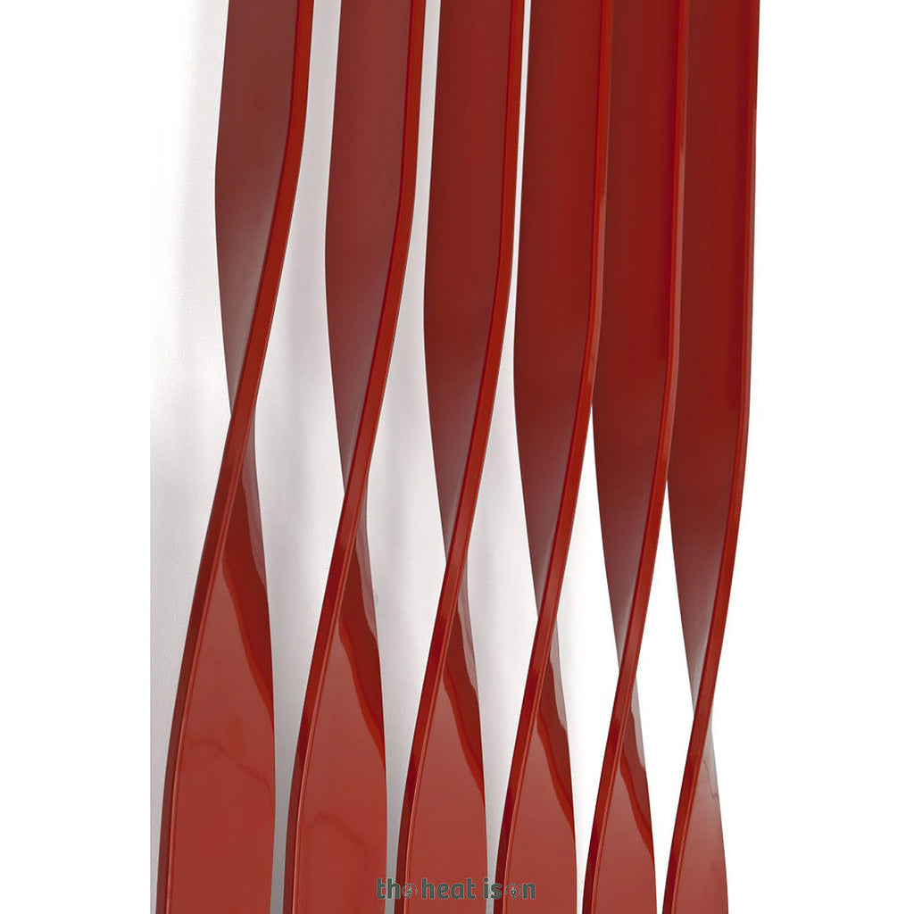 04_terma-cyklon-v_-1600h-x-495w_mm_-2883-btus_-vertical-designer-radiator_-metallic-red