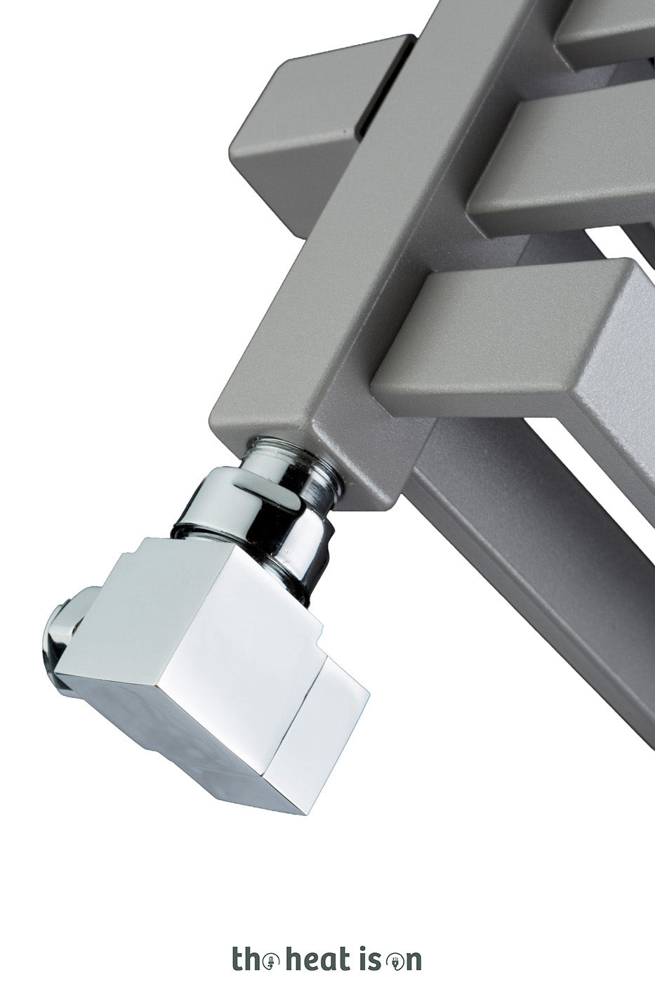 04_terma-quadrus-bold_-870h-x-600w_mm_-2416-btus-heated-towel-rail_-metallic-beige-_taupe-grey