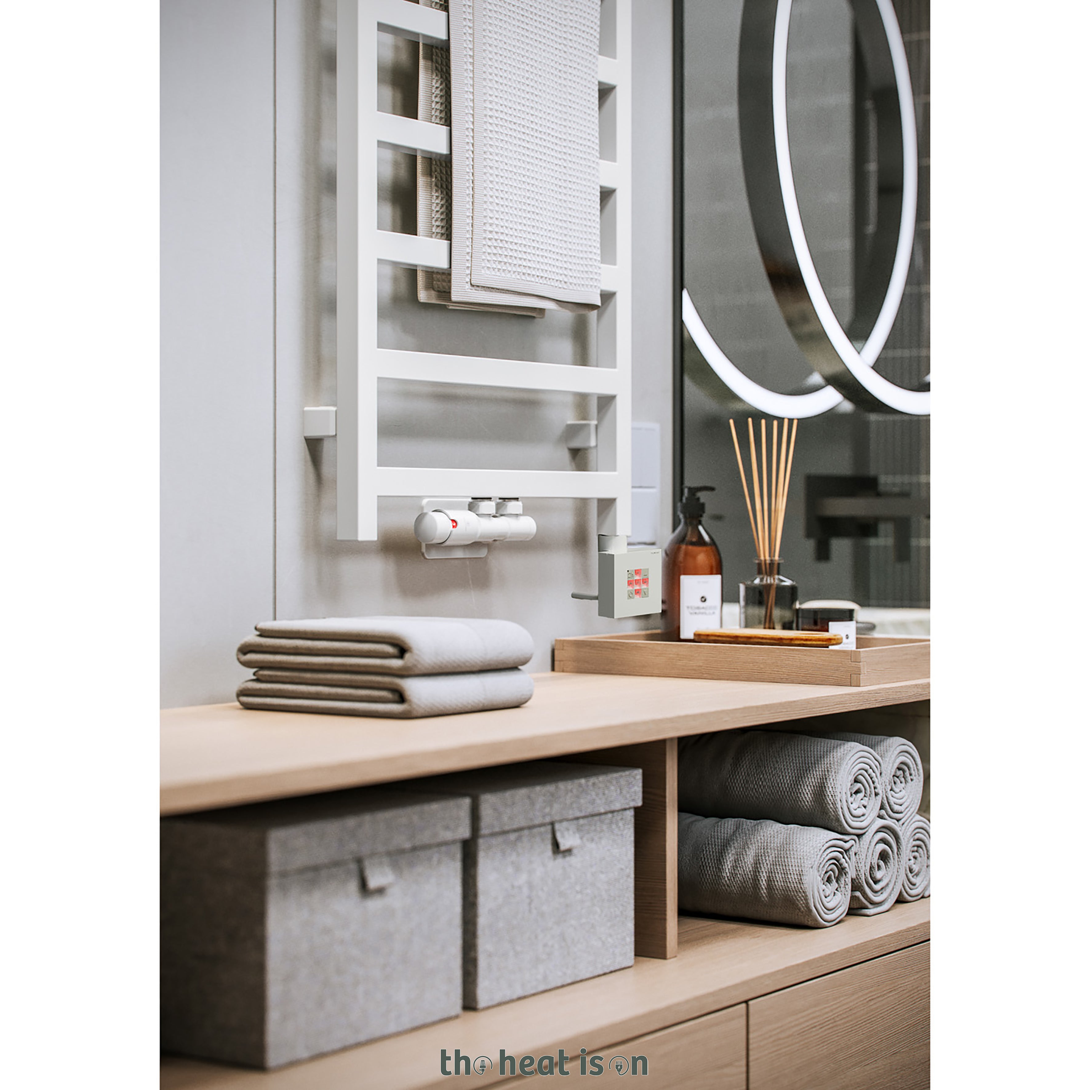04_terma-simple-dual-fuel-towel-rail_-960h-x-500w_mm_-_50mm-connections_-1198-btus_-400w_-matt-white-ral-9016-_with-twins-valves-in-chrome-_-ktx-2-black-element_-30-60oc