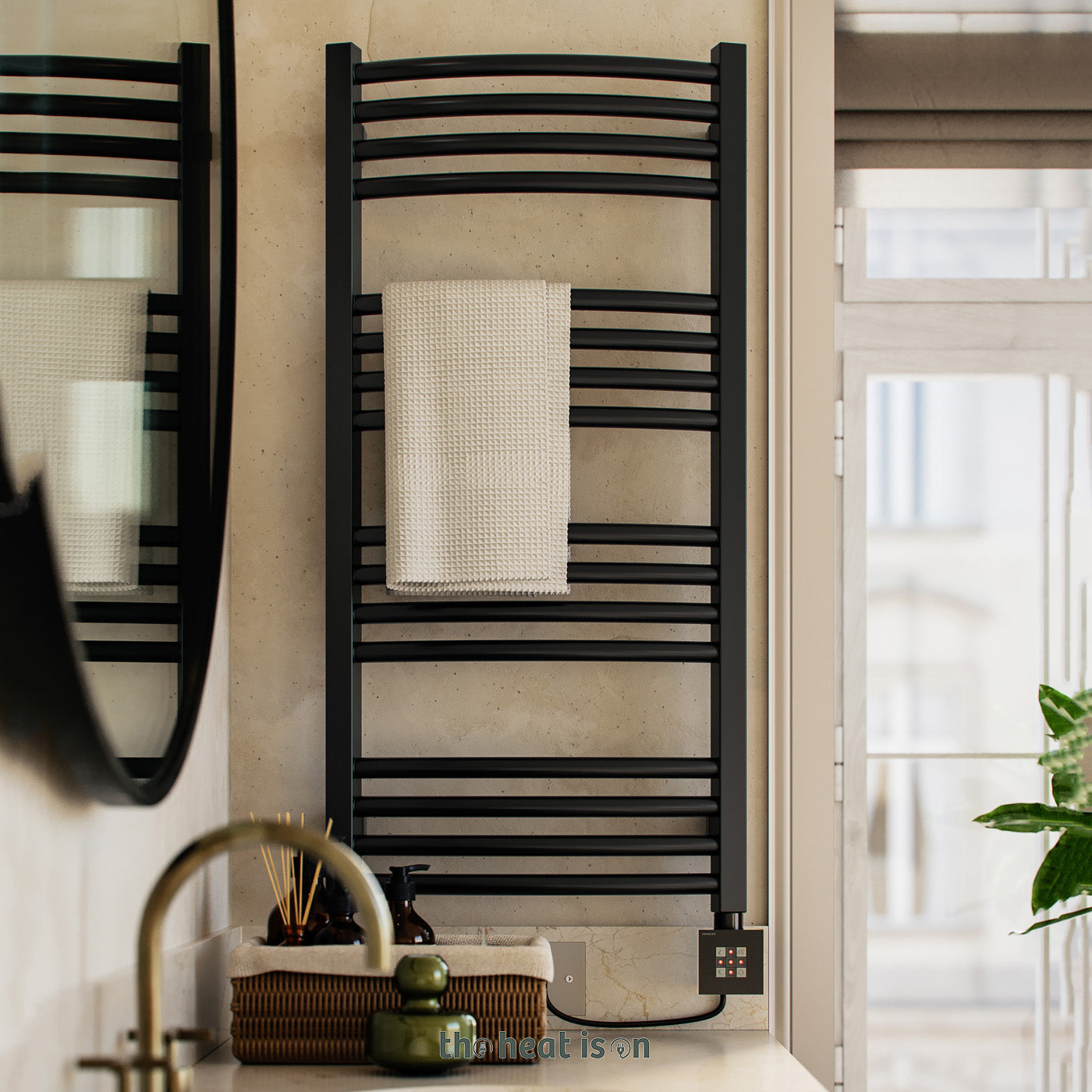 05_terma-lena-e-_30-to-60_c_-900h-x-436w_mm_-400w-electric-towel-rail_-ral-9005-matt-black