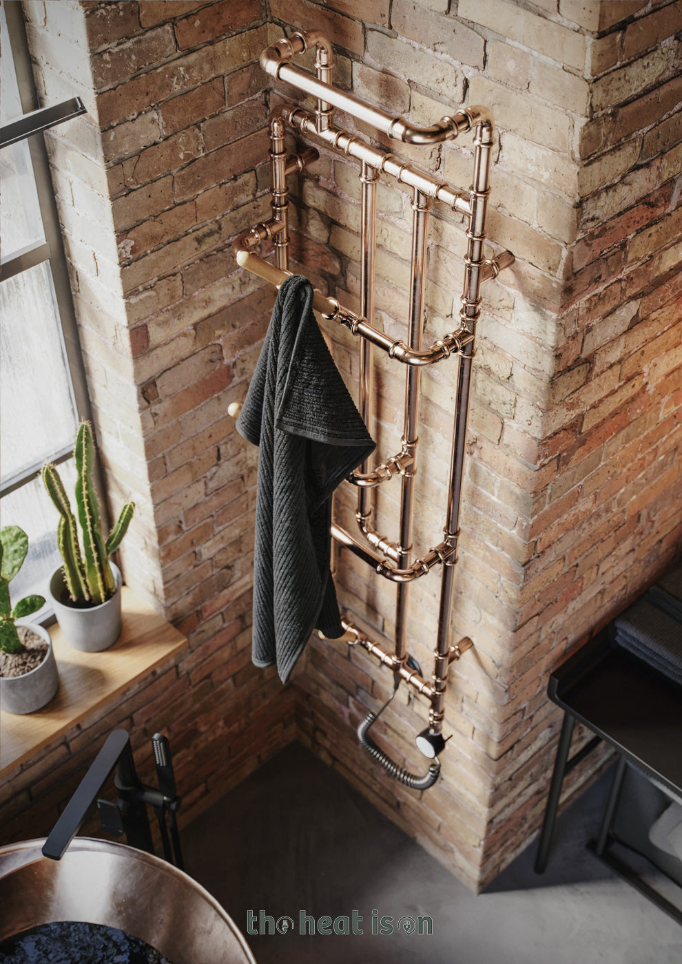 05_terma-pajak-e-_bluetoooth_-1323h-x-431w_mm_-0