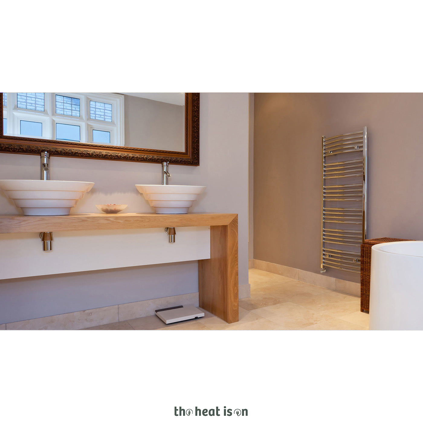 Terma DOMI, 1116h x 500w(mm), 1750 BTUs, Heated Towel Rail, Chrome