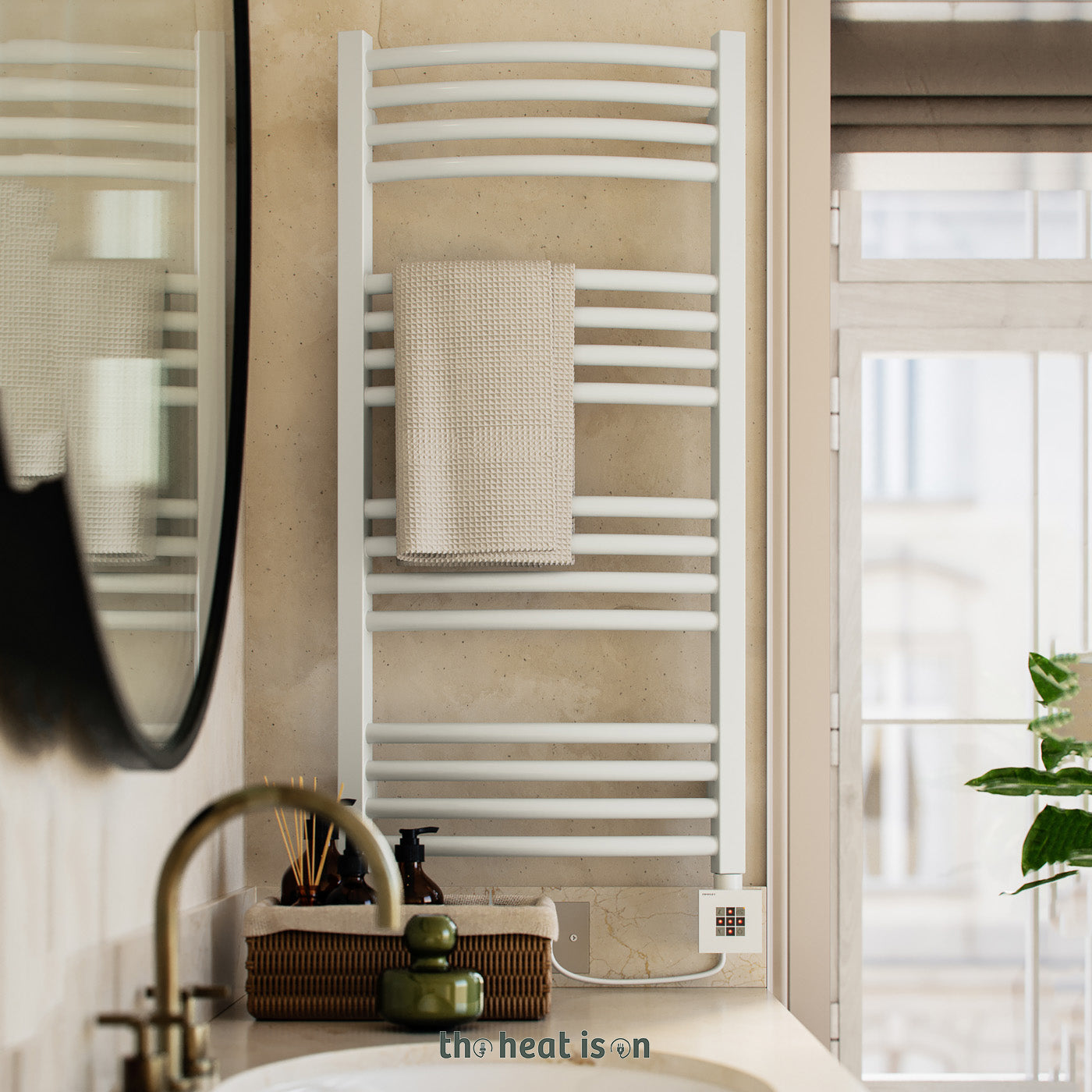 06_terma-lena-e-_30-to-60_c_-900h-x-436w_mm_-400w-electric-towel-rail_-ral-9016-matt-white