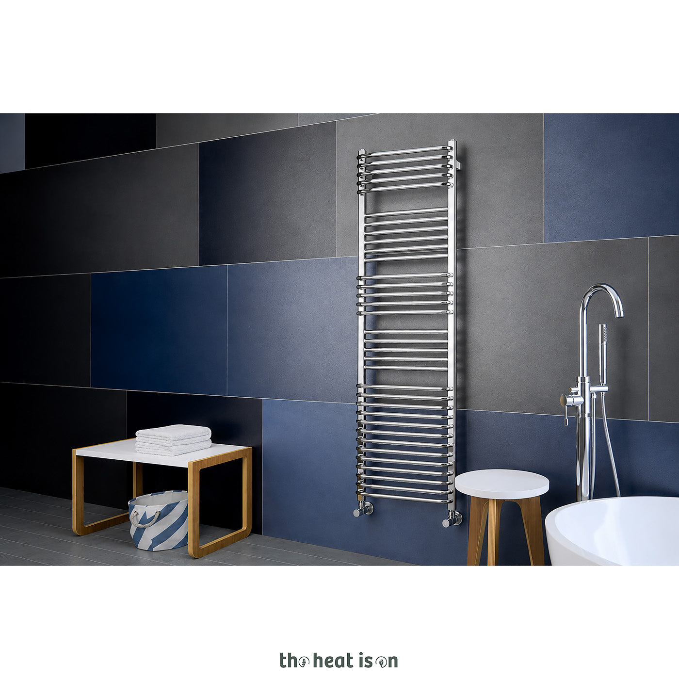 06_terma-pola_-1580h-x-600w_mm_-3620-btus_-heated-towel-rail_-chrome