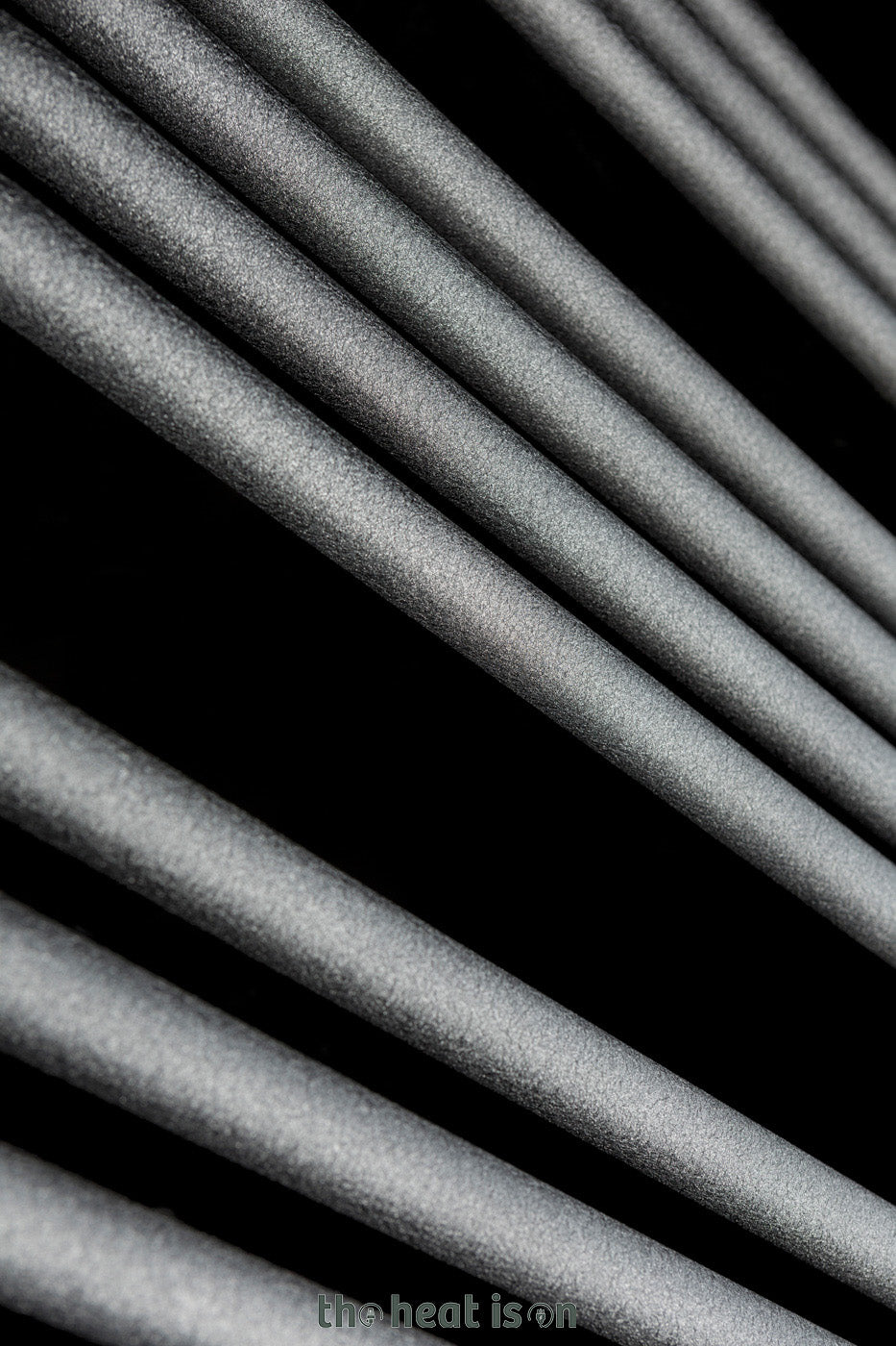 07_terma-alex_-1580h-x-600w_mm_-3238-btus-heated-towel-rail_-metallic-black