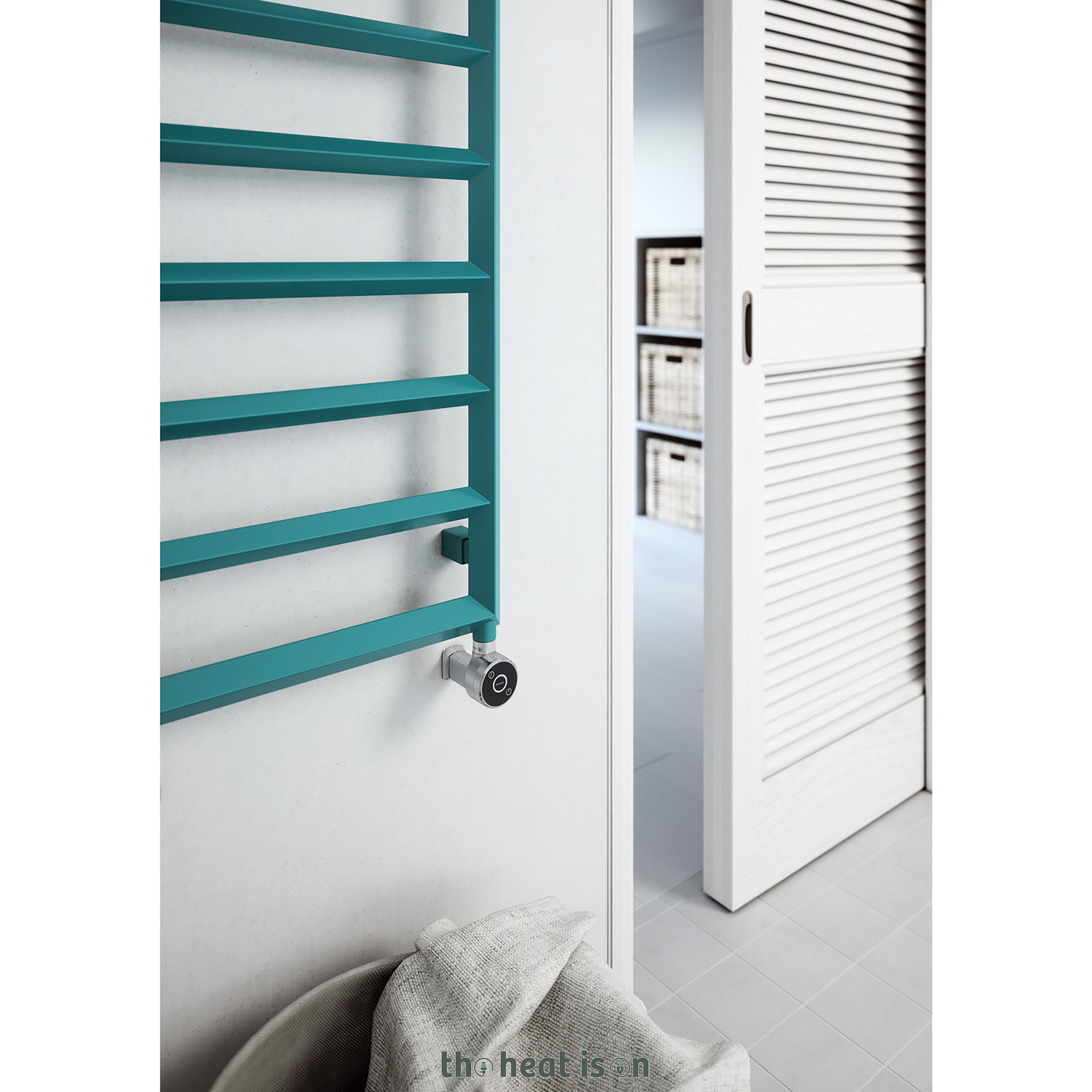 07_terma-diamond-dual-fuel-towel-rail_-1360h-x-500w_mm_-1651-btus_-600w_-matt-teal-ral-5018-_with-unico-dual-fuel-valve-in-chrome-_-dry-auto-shut-off-element-in-chrome_-one-set-temp-4_c8767d72-e3ca-4972-81a6-08e3c4ae9f93