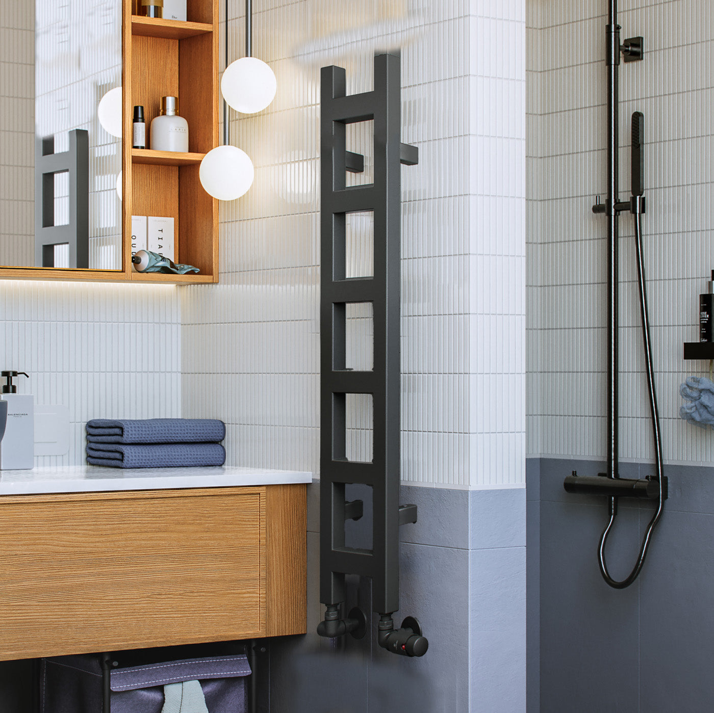 08_Terma-EASY_-960h-x-200w_mm_-638-BTUs-Heated-Towel-Rail_-Metallic-Grey_34888665-1869-4267-a60d-7b7f6d638854