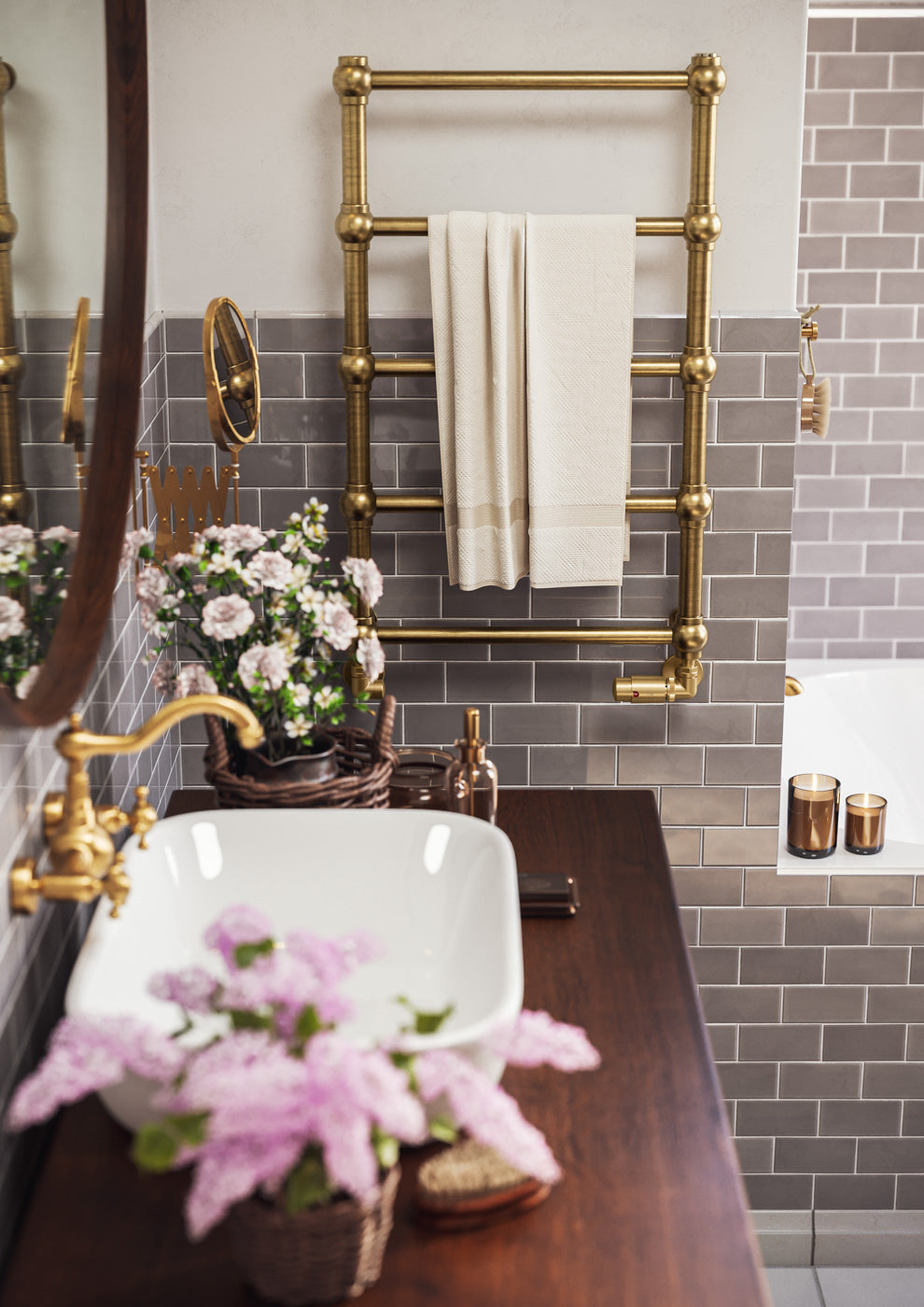 08_Terma-RETRO_-800h-x-504w_mm_-501-BTUs-Heated-Towel-Rail_-Brushed-Brass