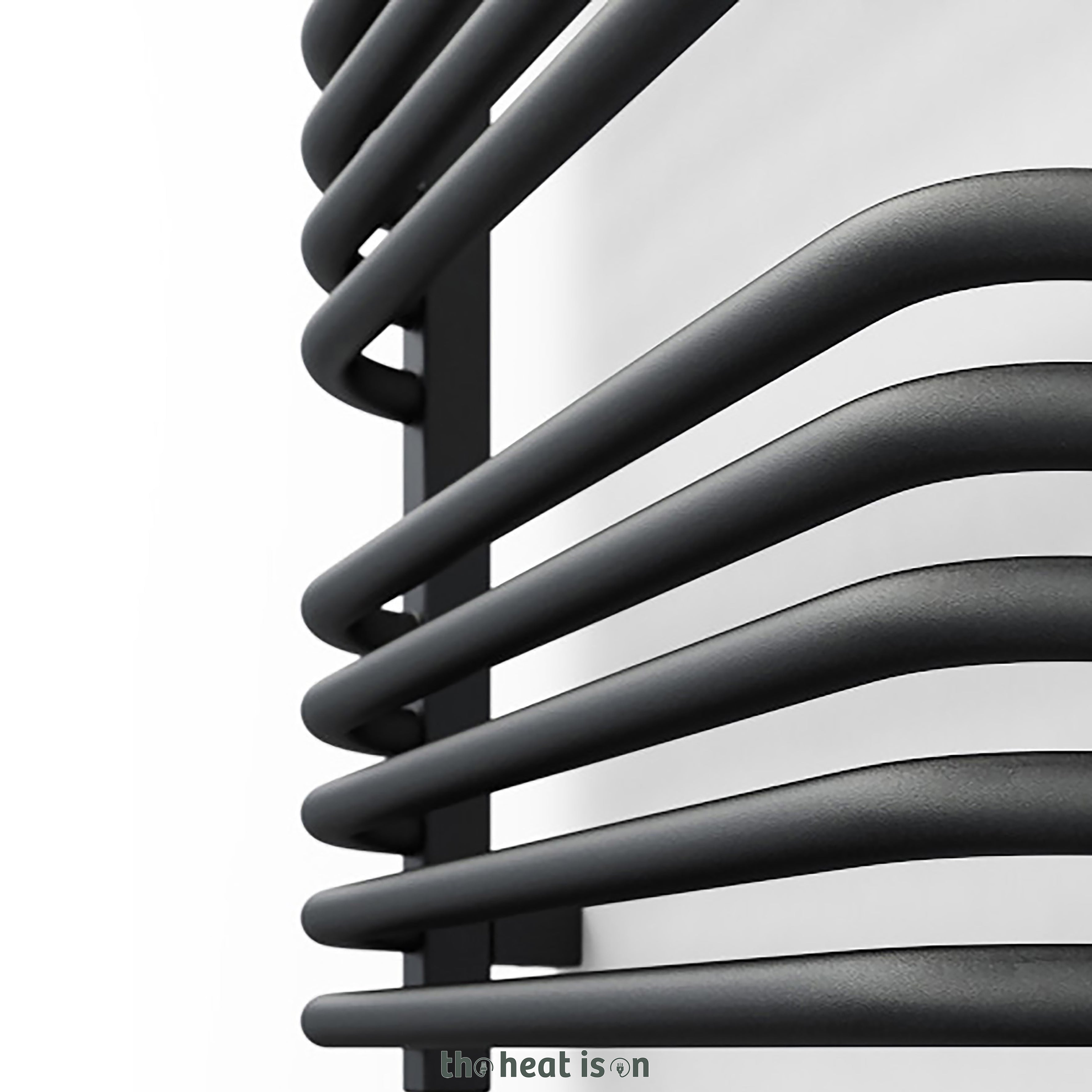 08_terma-alex-one-dual-fuel-towel-rail_-1140h-x-500w_mm_-2017-btus_-600w_-matt-black-ral-9005-_with-unico-dual-fuel-valve-in-chrome-_-internal-one-element_-45_60o