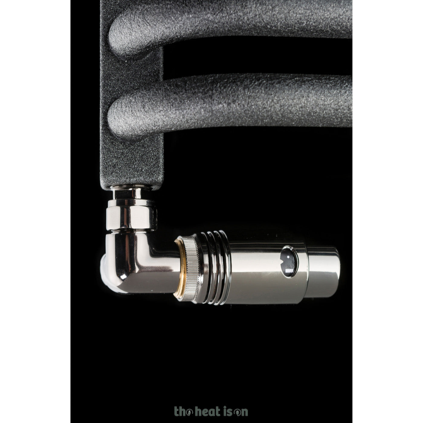 08_terma-alex_-1140h-x-600w_mm_-2426-btus-heated-towel-rail_-metallic-black_1b2c9ab2-eb07-4342-82c5-b3f97b7e4c05