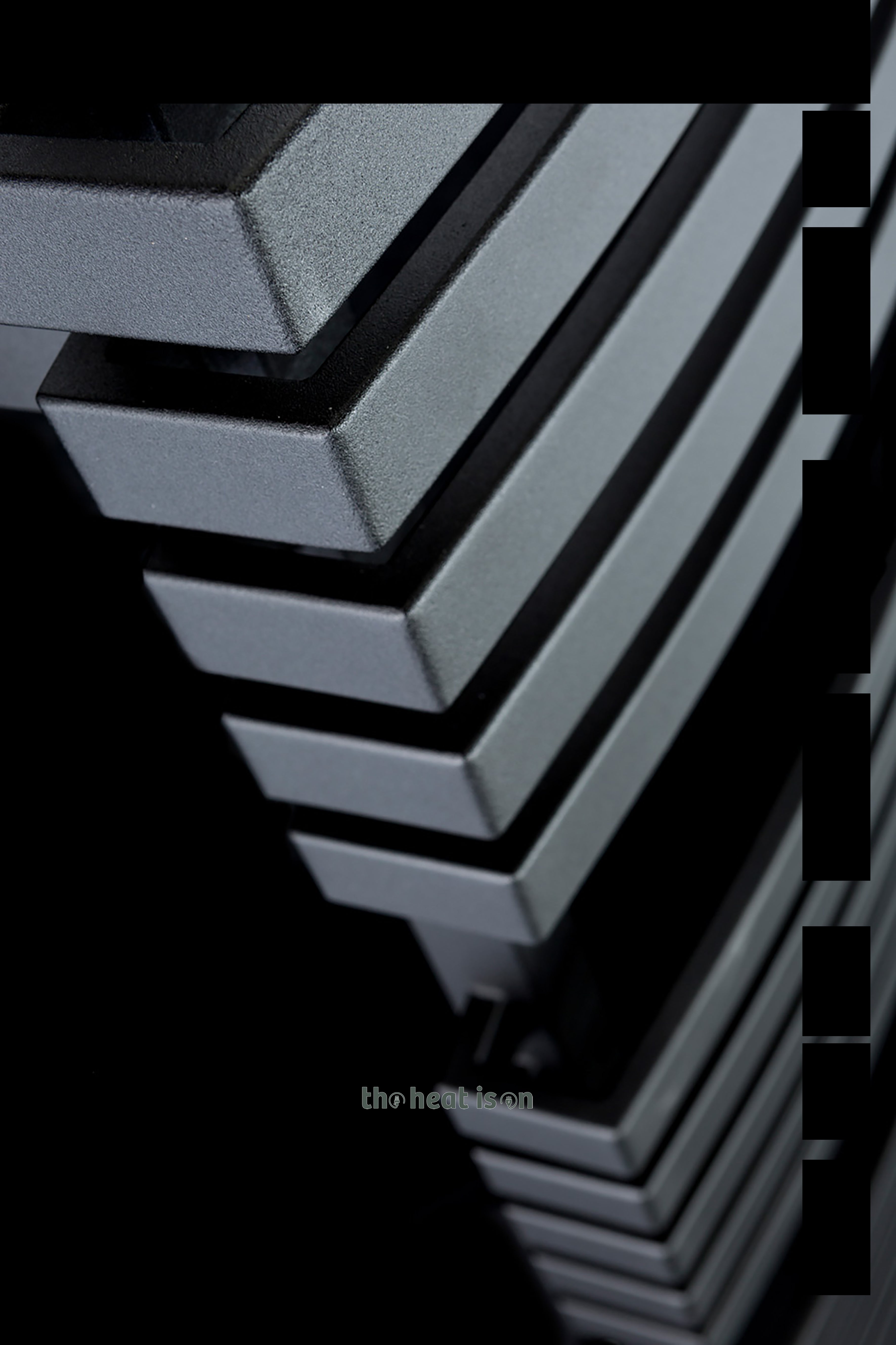 08_terma-kioto-one-dual-fuel-towel-rail_-1500h-x-480w_mm_-2661-btus_-800w_-heban-black-_with-unico-dual-fuel-valve-in-chrpme-_-internal-one-element_-45_60oc