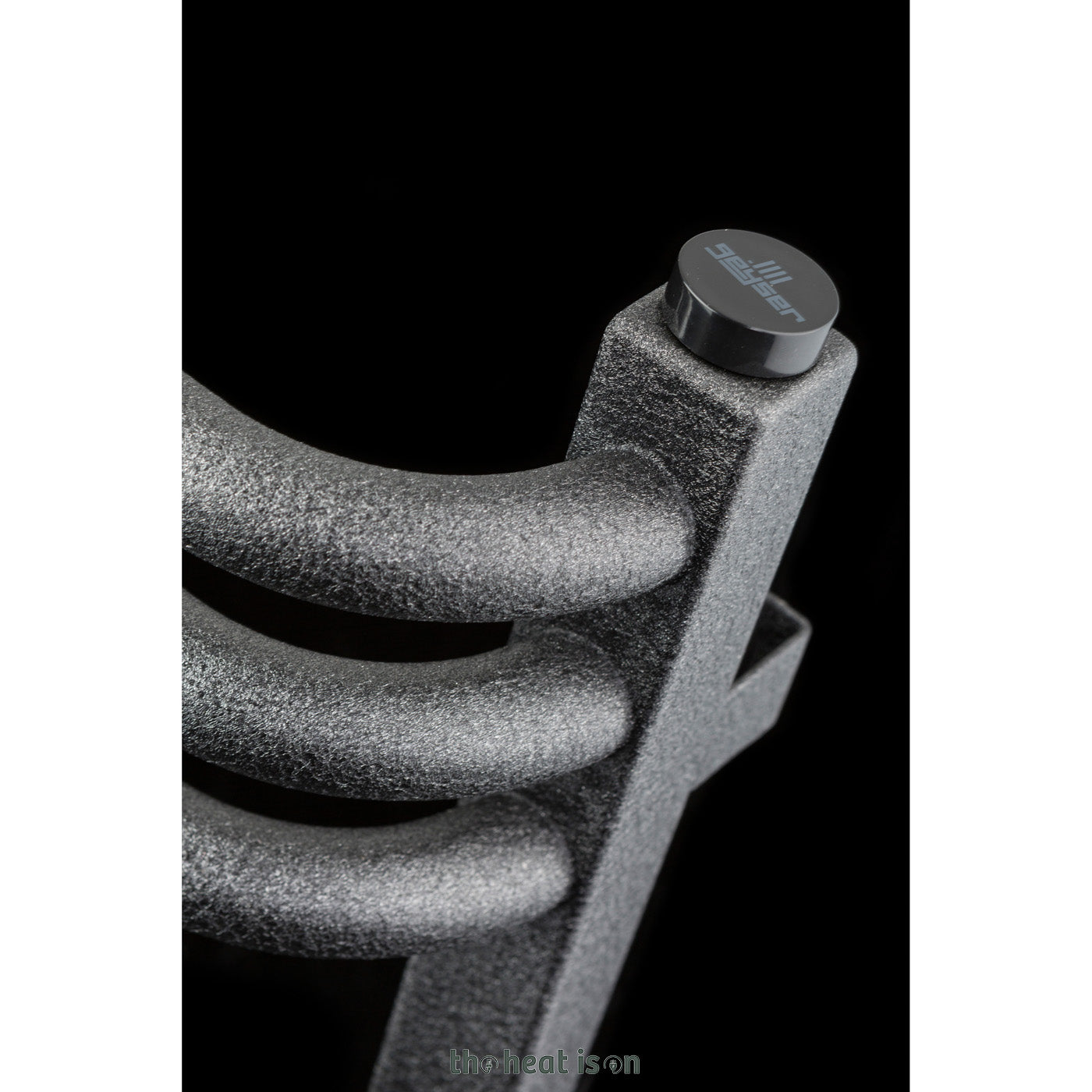 09_terma-alex_-540h-x-600w_mm_-1211-btus-heated-towel-rail_-metallic-black_dd73bc8e-4fd0-4c15-9afb-73f7796c90f9