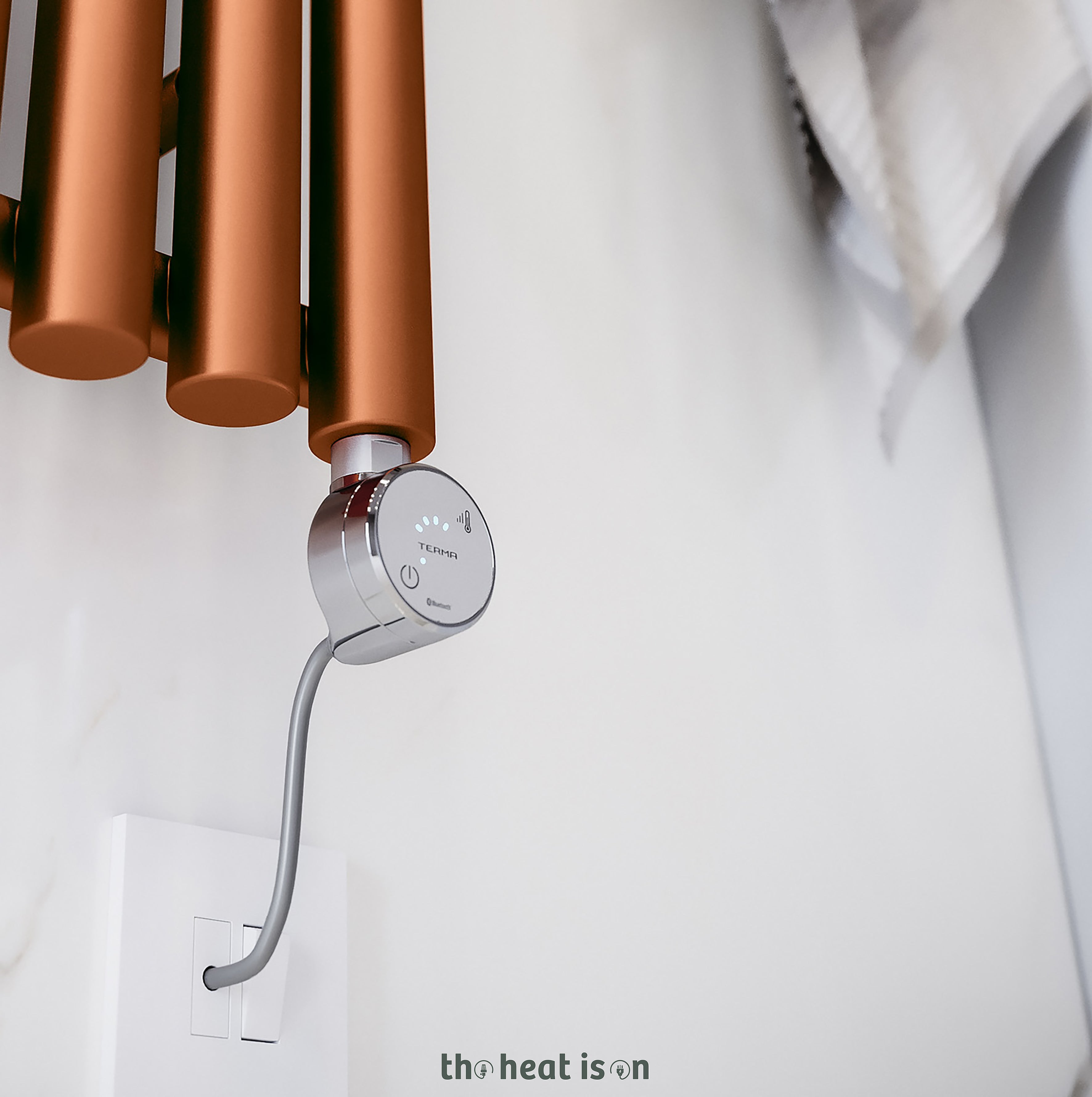 09_terma-rolo-mirror-e-_bluetooth_-1800h-x-590w_mm_-0.8-kw-electric-radiator_-true-copper