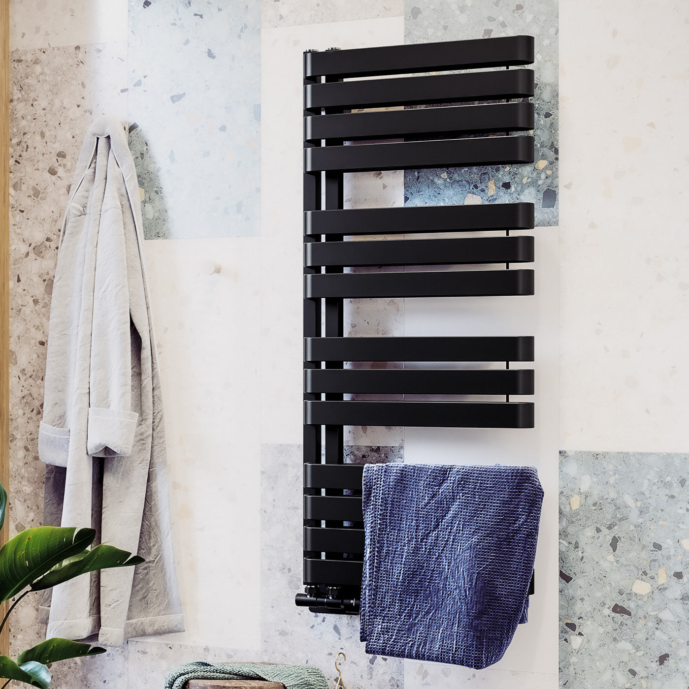 09_terma-warp-s_-1110h-x-500w_mm_-2607-btus-heated-towel-rail_-ral-9005-matt-black_be2321e3-8052-46a2-9358-72639aa5d581