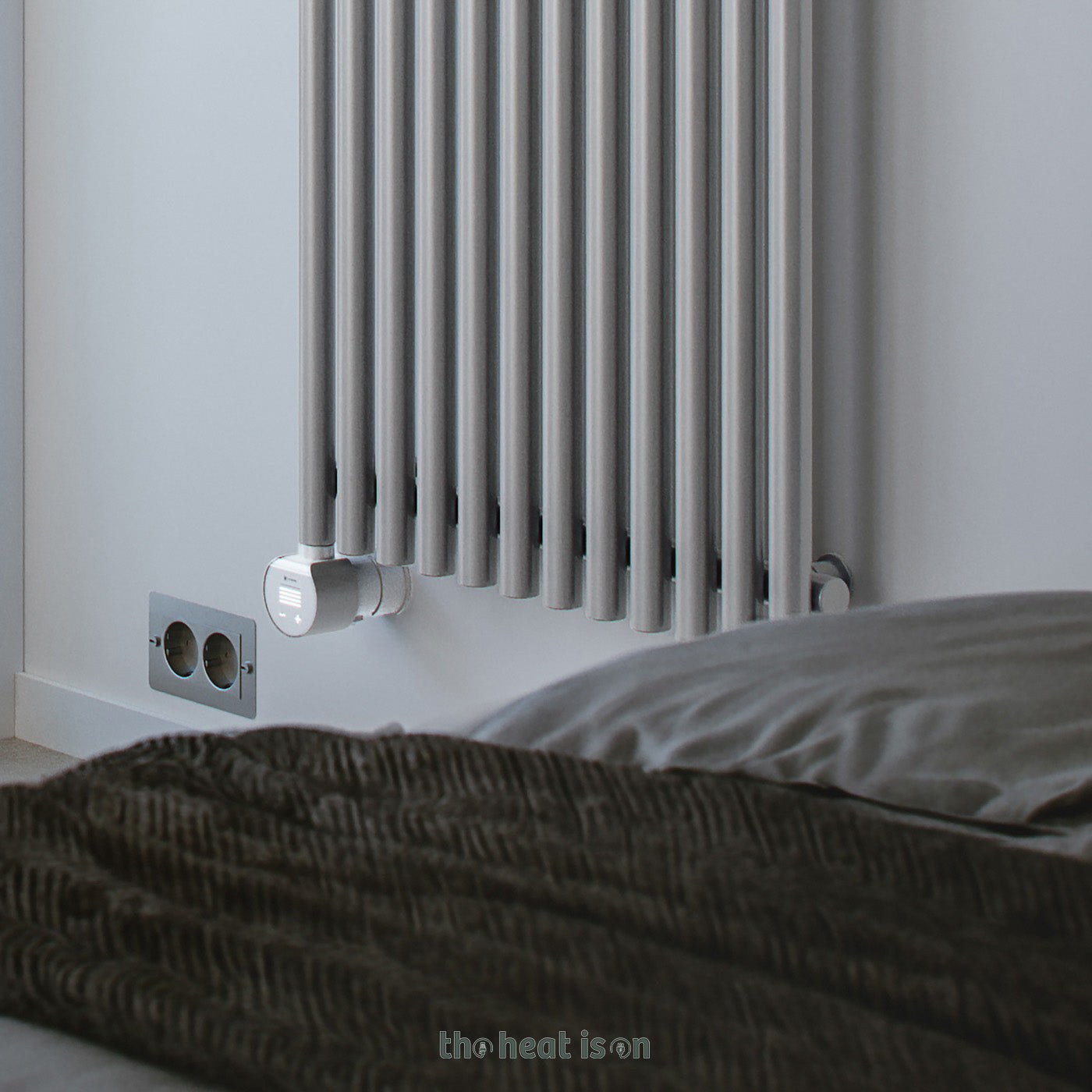 10_Heating-Element-VEO-Terma-SMART-Controller_-Silver-Clamshell_-White-Fascia--_Supplied-with-UK-Plug-pre-fitted_.