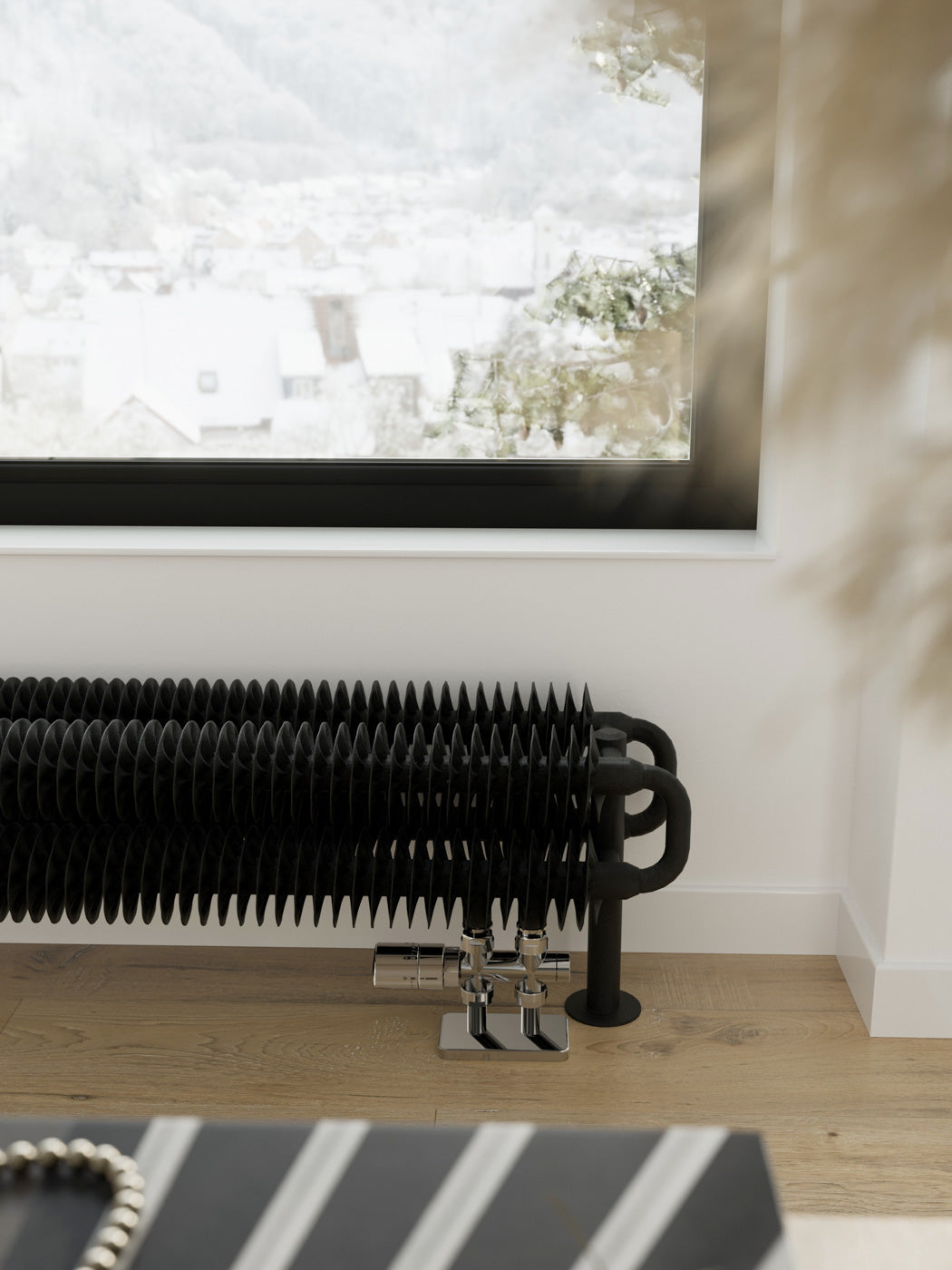 10_Terma-RIBBON-HSD_-190h-x-1540w_mm_-4115-BTUs-Designer-Radiator_-Heban-Black