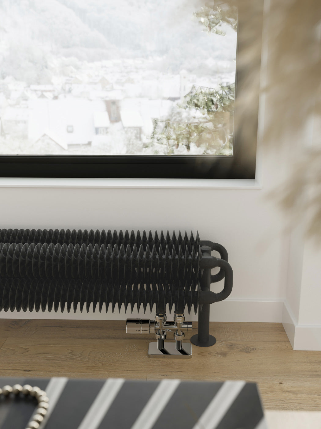 10_Terma-RIBBON-HSD_-190h-x-1540w_mm_-4115-BTUs-Designer-Radiator_-Metallic-Grey