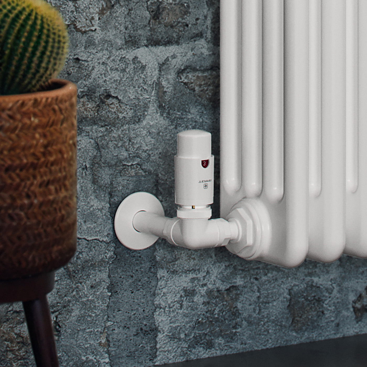 10_Thermostatic-Radiator-Valves-_TRVs_-_-Pipe-Masking_-Matt-White-_RAL-9016_-RIGHT-SIDED_-3-AXIS-_CORNER_-VISION