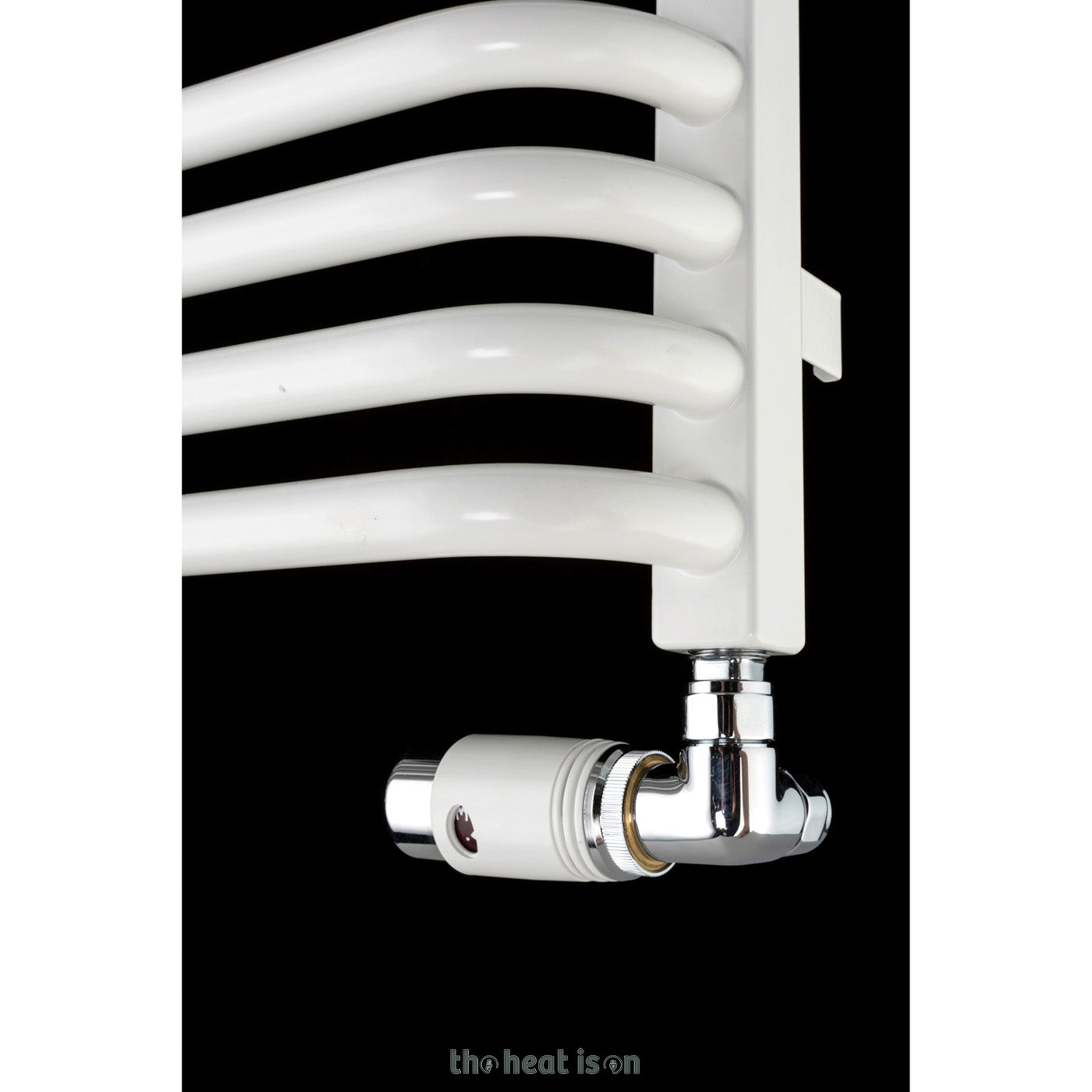 11_terma-alex_-1140h-x-600w_mm_-2426-btus-heated-towel-rail_-ral-9016-white_74bda61b-d571-4d29-b59c-8b5a52de5e61