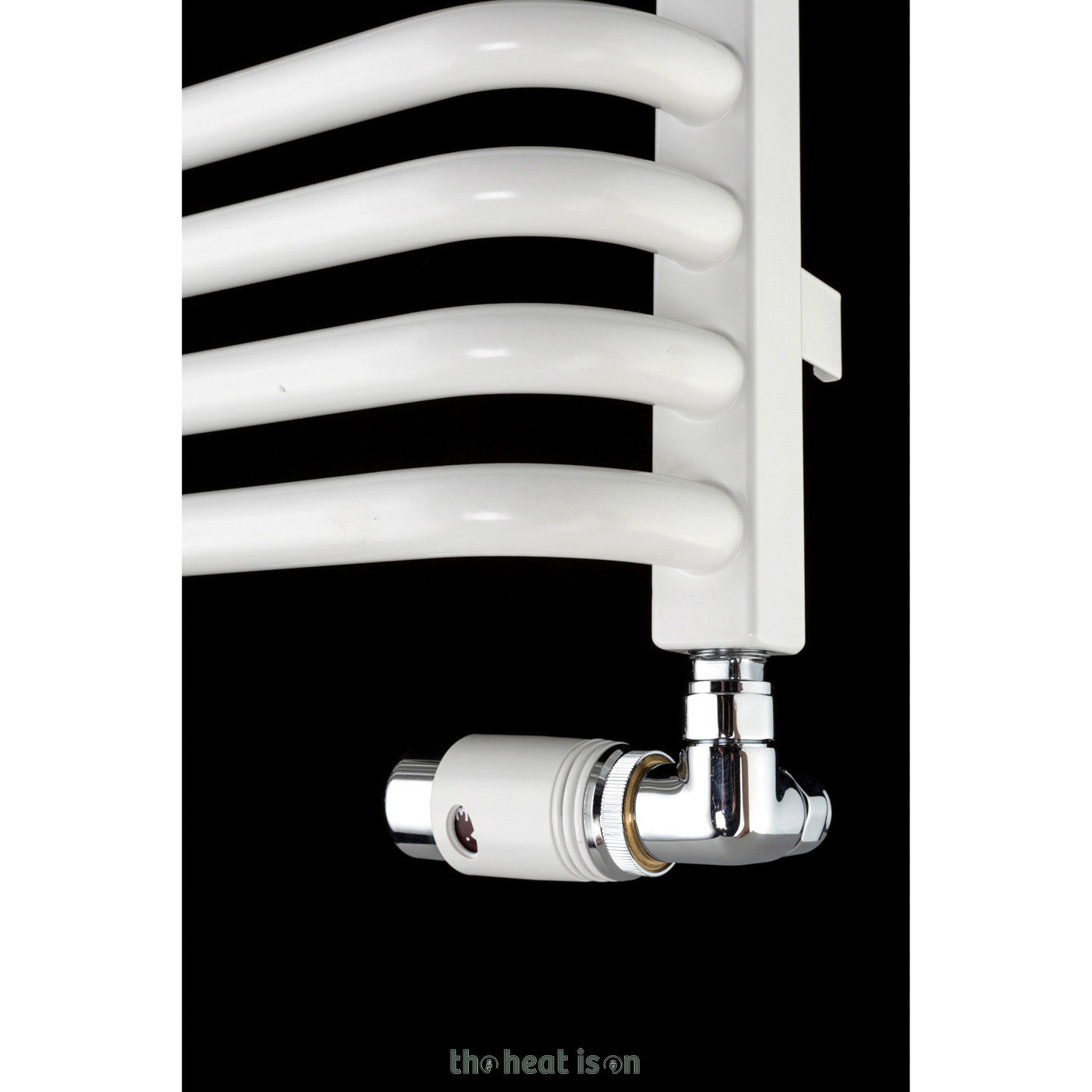11_terma-alex_-1580h-x-600w_mm_-3238-btus-heated-towel-rail_-ral-9016-white_5bceb1e0-2fab-4fcc-b4f5-96b5f1db7eae