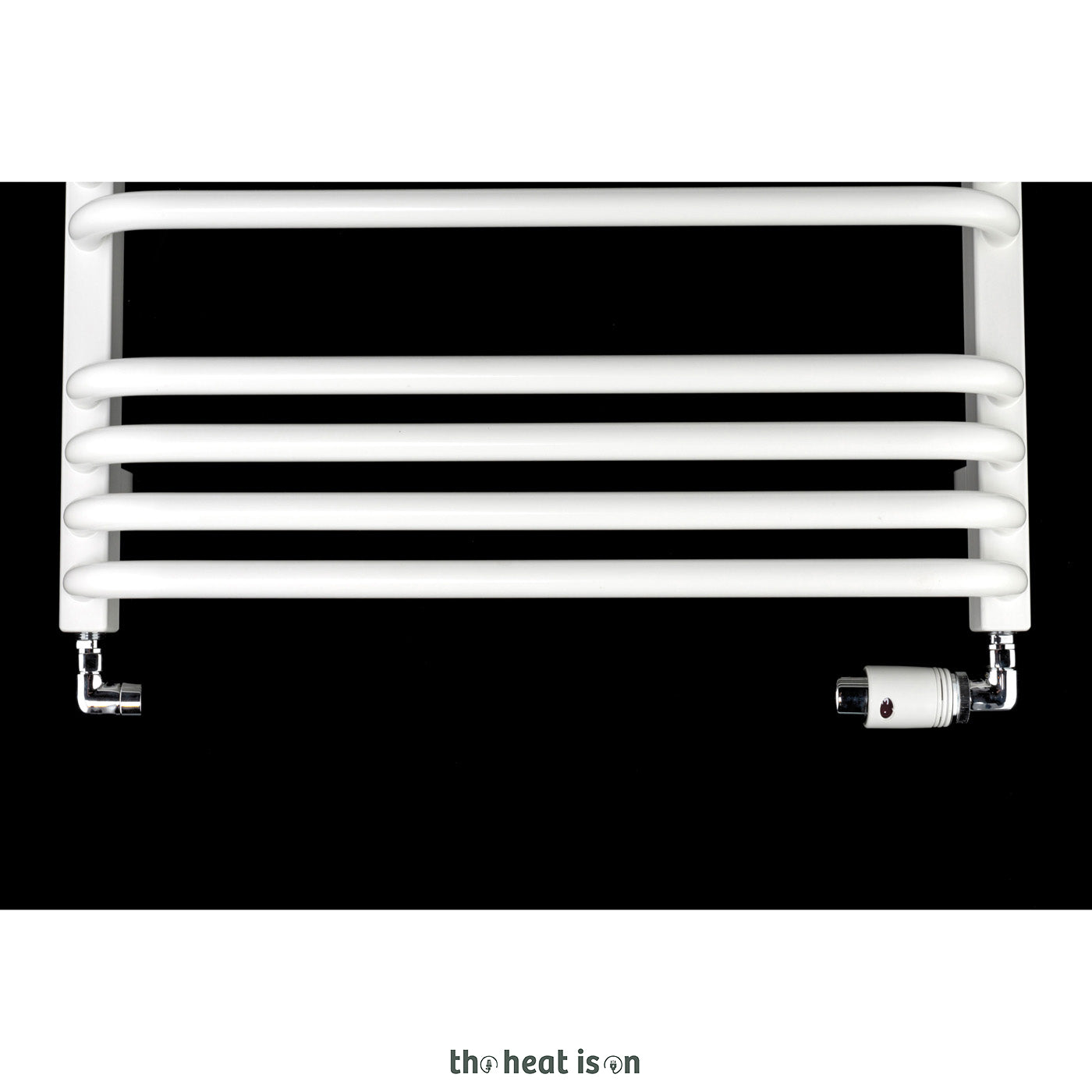 11_terma-alex_-760h-x-600w_mm_-1641-btus-heated-towel-rail_-ral-9016-white_8a673cad-1fc7-4b5f-9cbe-9df0338c2cf3