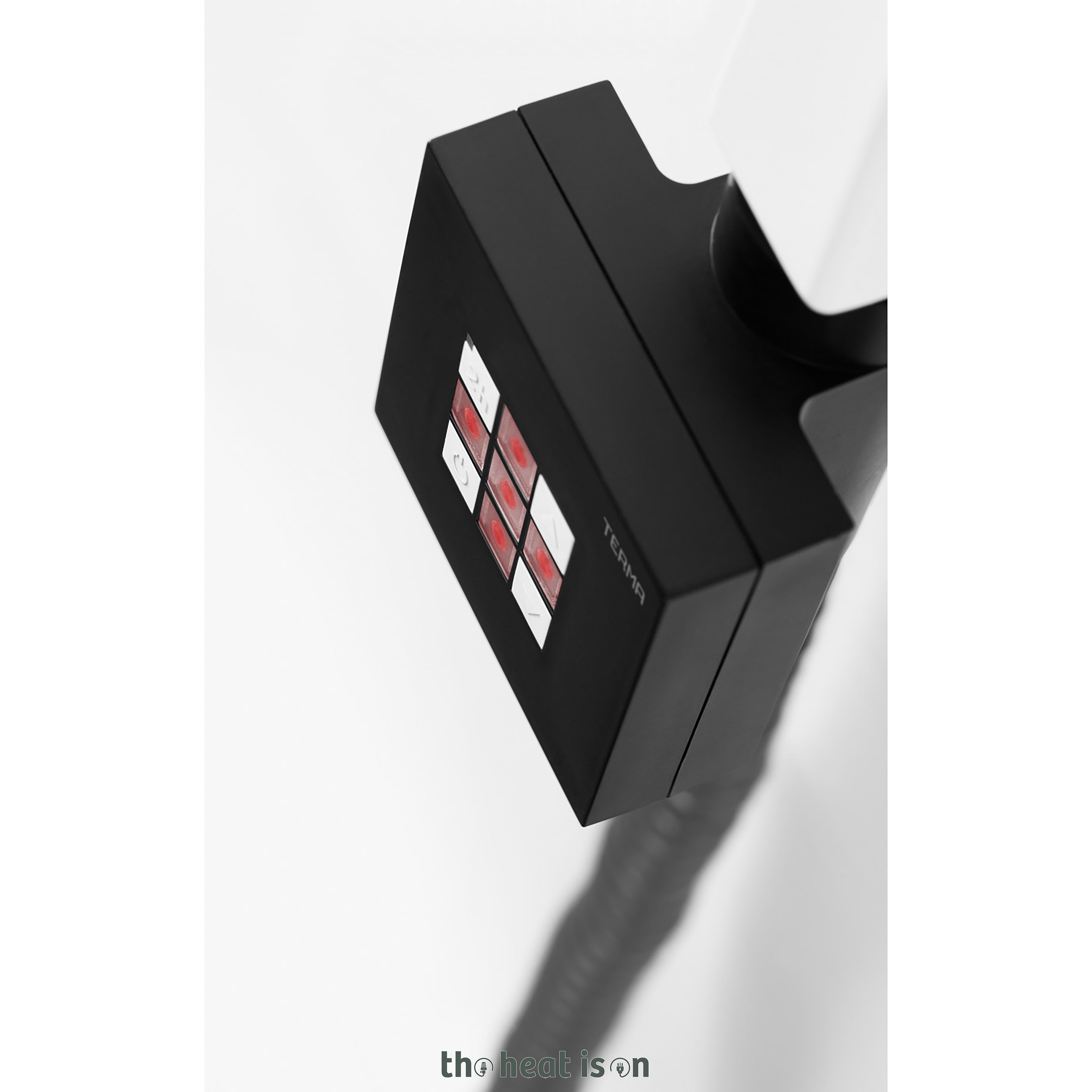 11_terma-simple-dual-fuel-towel-rail_-960h-x-500w_mm_-_50mm-connections_-1198-btus_-400w_-matt-black-ral-9005-_with-twins-valves-in-soft-black-_-ktx-2-element-in-black_-30-60oc