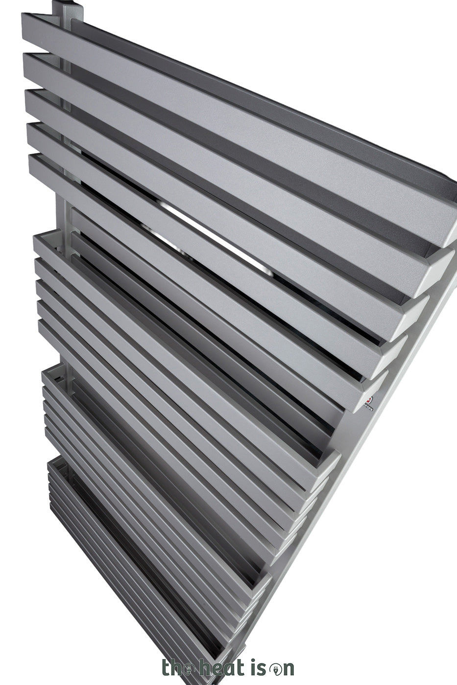 15_terma-quadrus-bold_-1185h-x-600w_mm_-3798-btus-heated-towel-rail_-metallic-beige-_taupe-grey