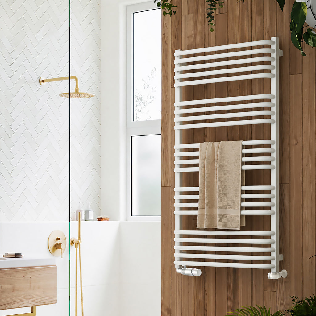 16_terma-alex_-760h-x-600w_mm_-1641-btus-heated-towel-rail_-ral-9016-white_782b7e36-b533-4982-99da-fb18ed73c63d