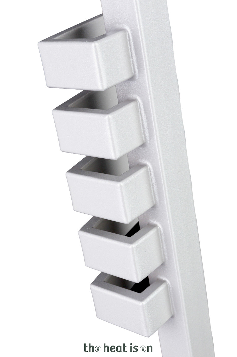 17_terma-kioto_-1815h-x-480w_mm_-3180-btus-heated-towel-rail_-ral-9016-matt-white