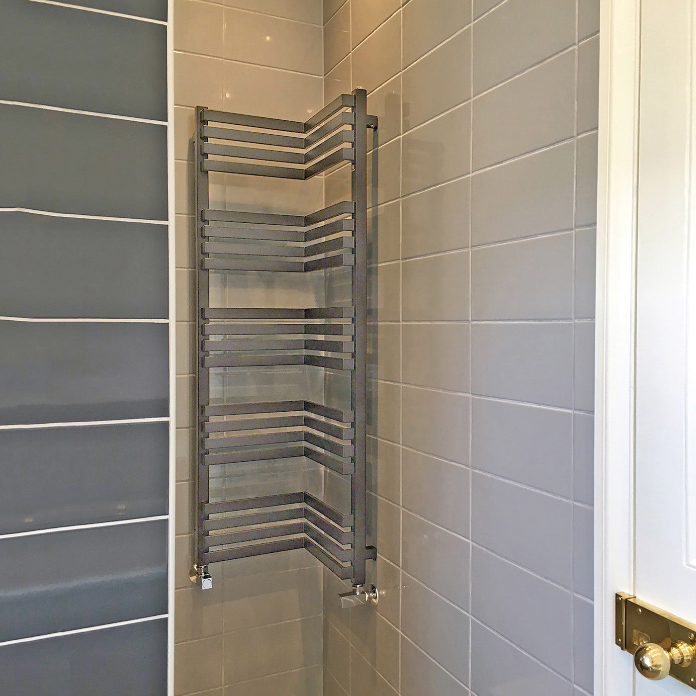 18_terma-incorner-1275h-x-350wmm-2310-btus-heated-towel-rail-metallic-beige-_taupe-grey