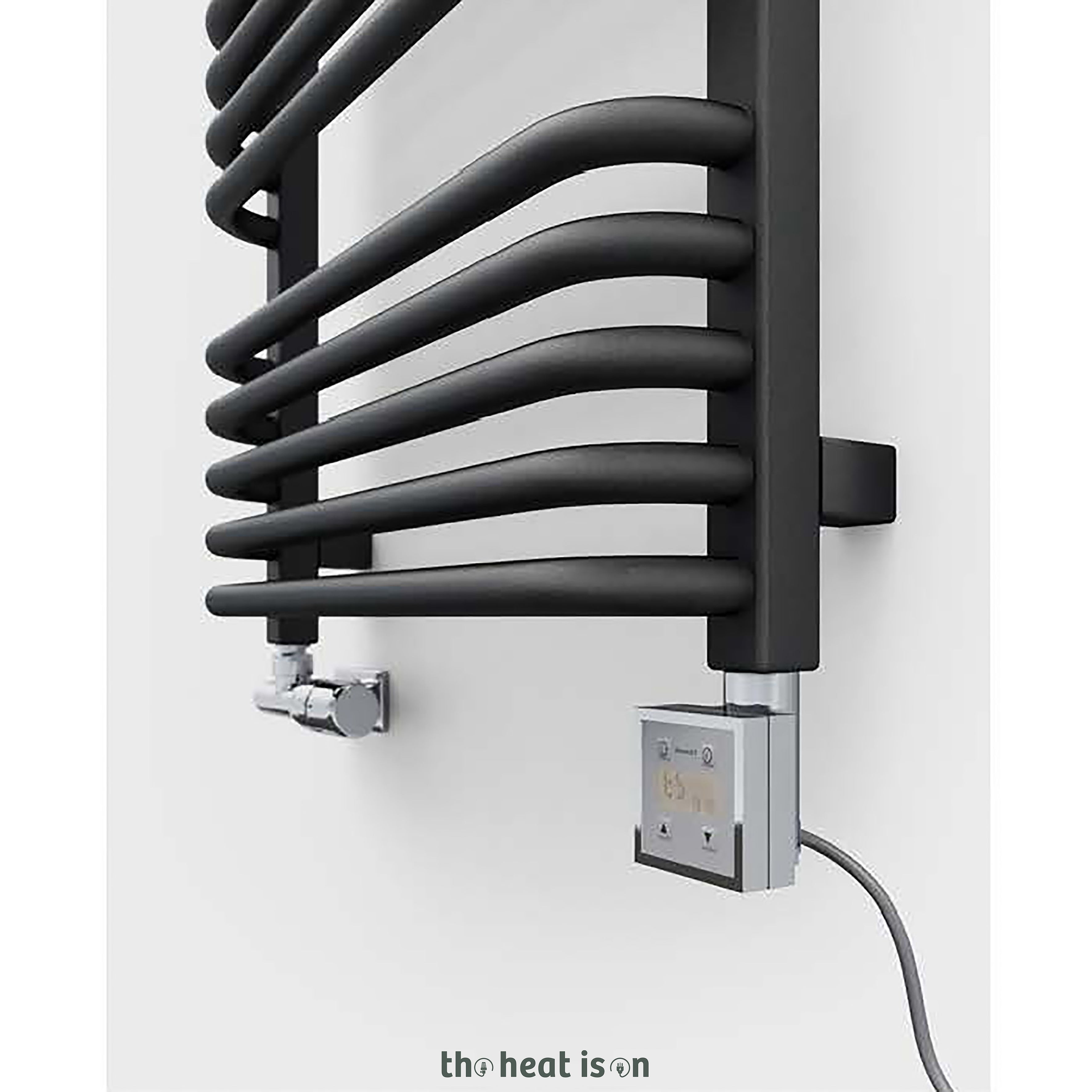 19_terma-alex-dual-fuel-towel-rail_-1140h-x-600w_mm_-2426-btus_-800w_-modern-grey-_with-unico-dual-fuel-valve-in-chrome-_-ktx-3-element-in-chrome_-30-60oc